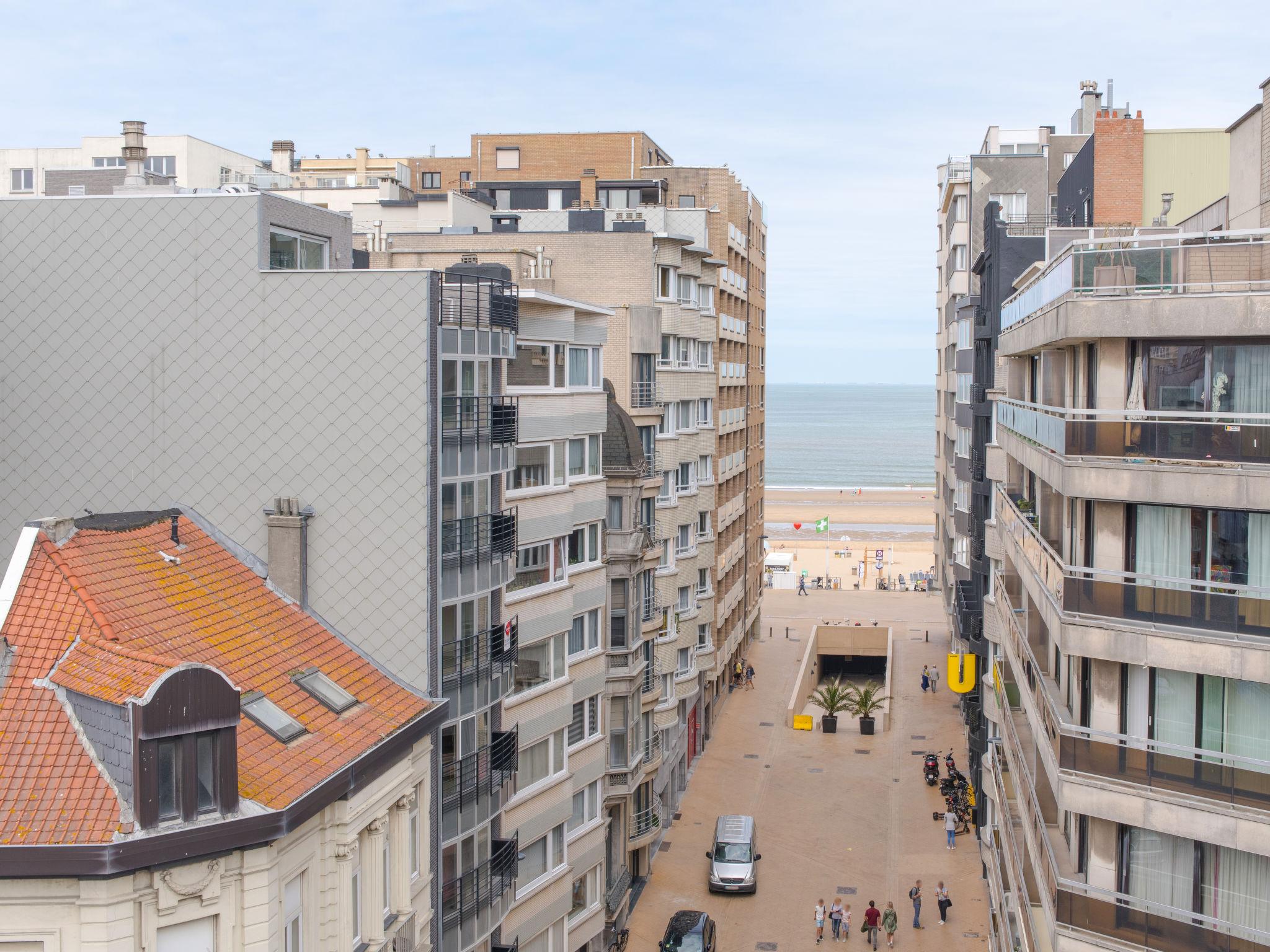 Photo 3 - Appartement de 2 chambres à Ostende avec jardin et vues à la mer