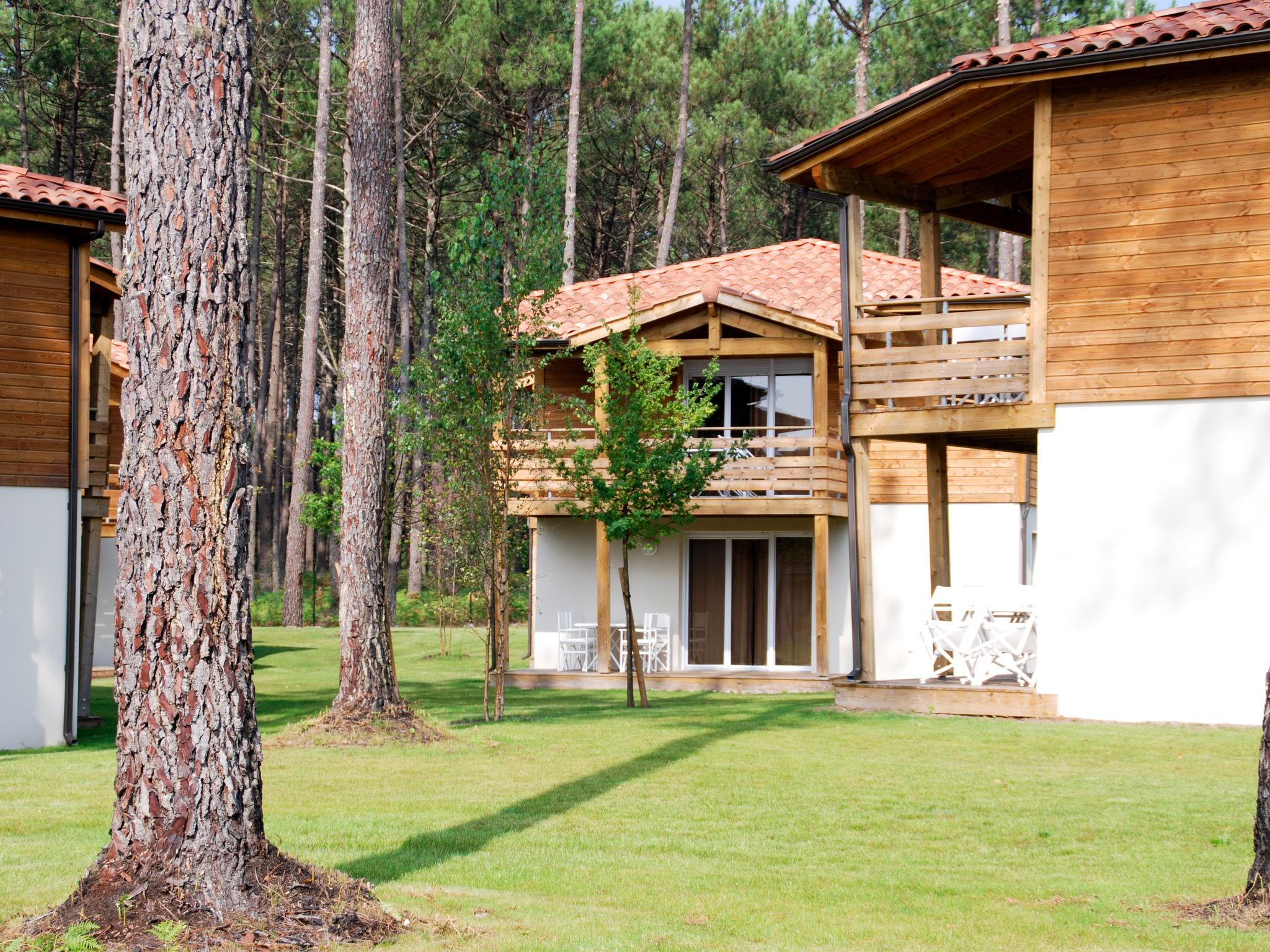 Foto 9 - Apartamento de 1 habitación en Parentis-en-Born con piscina y jardín