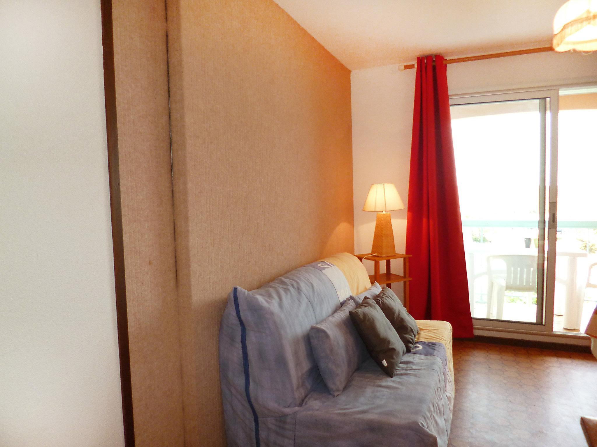 Photo 7 - 1 bedroom Apartment in Le Barcarès with swimming pool and sea view