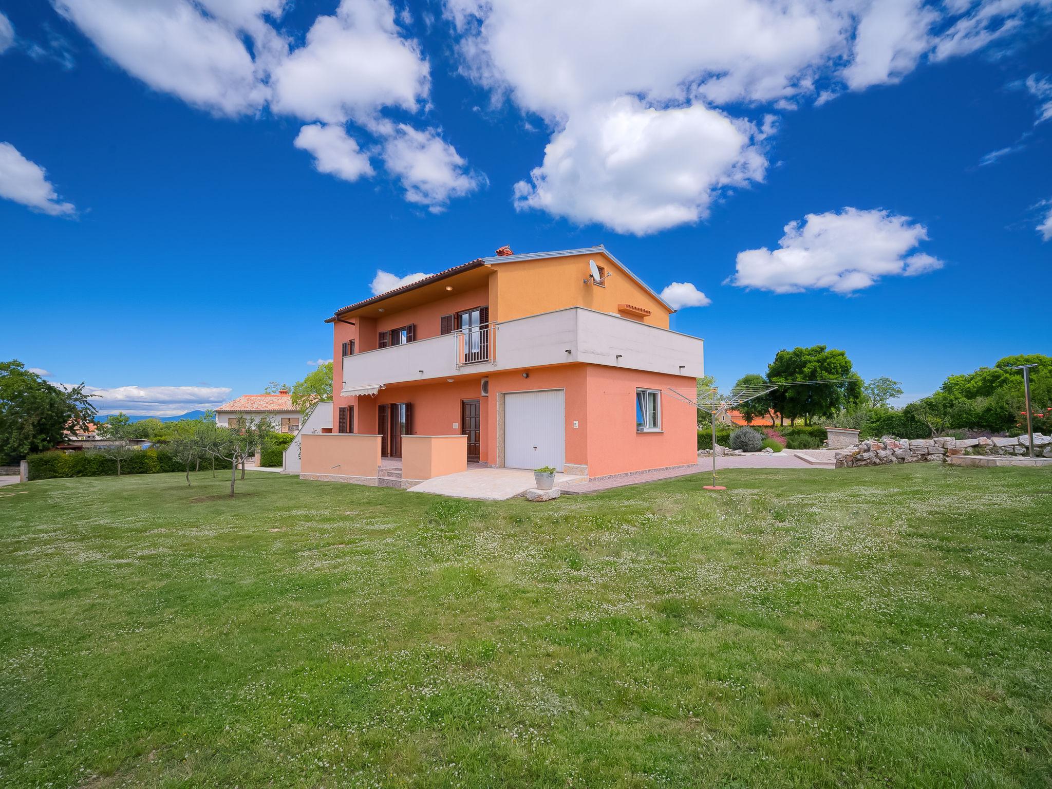 Foto 30 - Casa de 6 quartos em Marčana com piscina privada e jardim