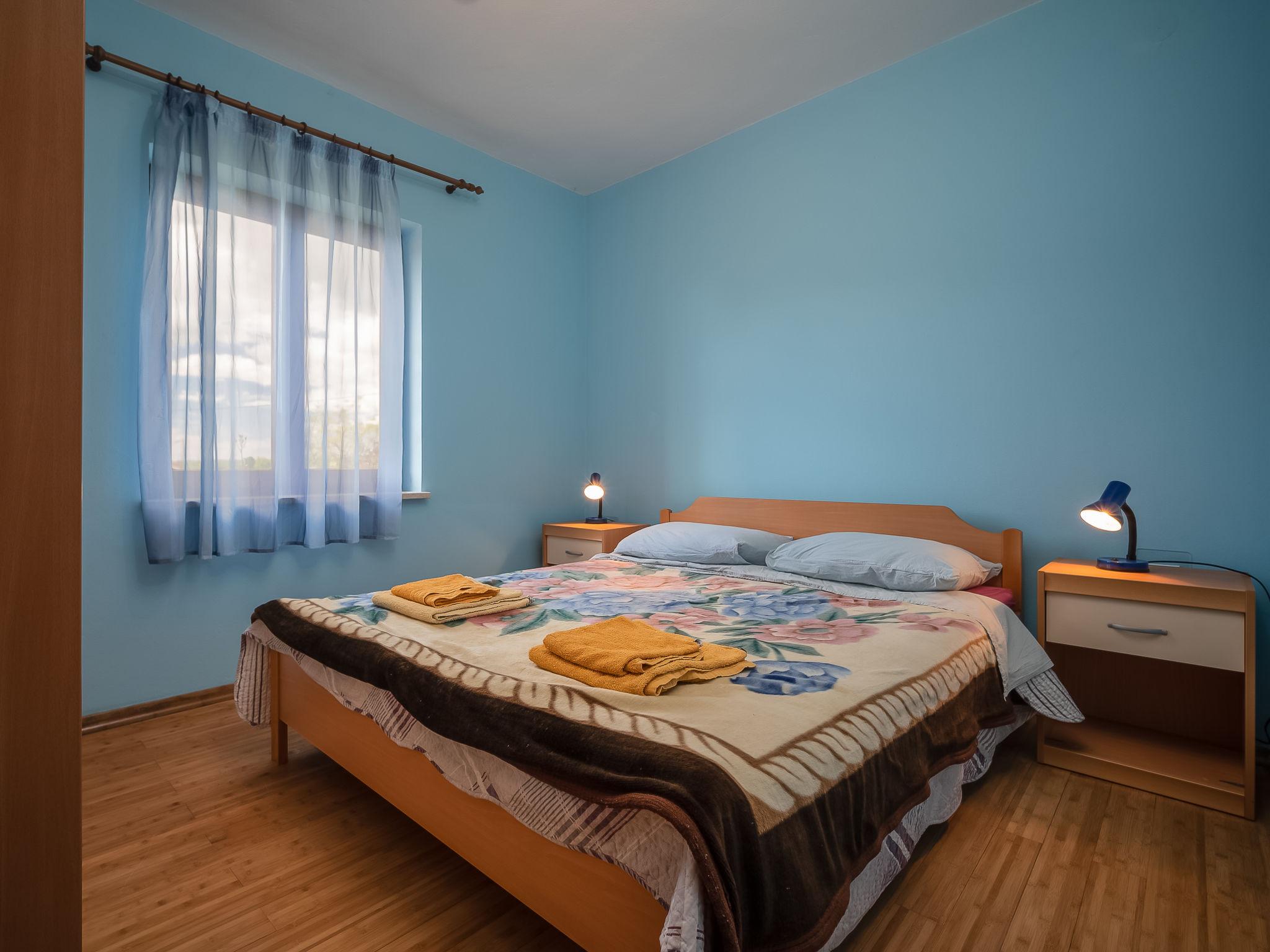 Foto 25 - Casa con 6 camere da letto a Marčana con piscina privata e vista mare