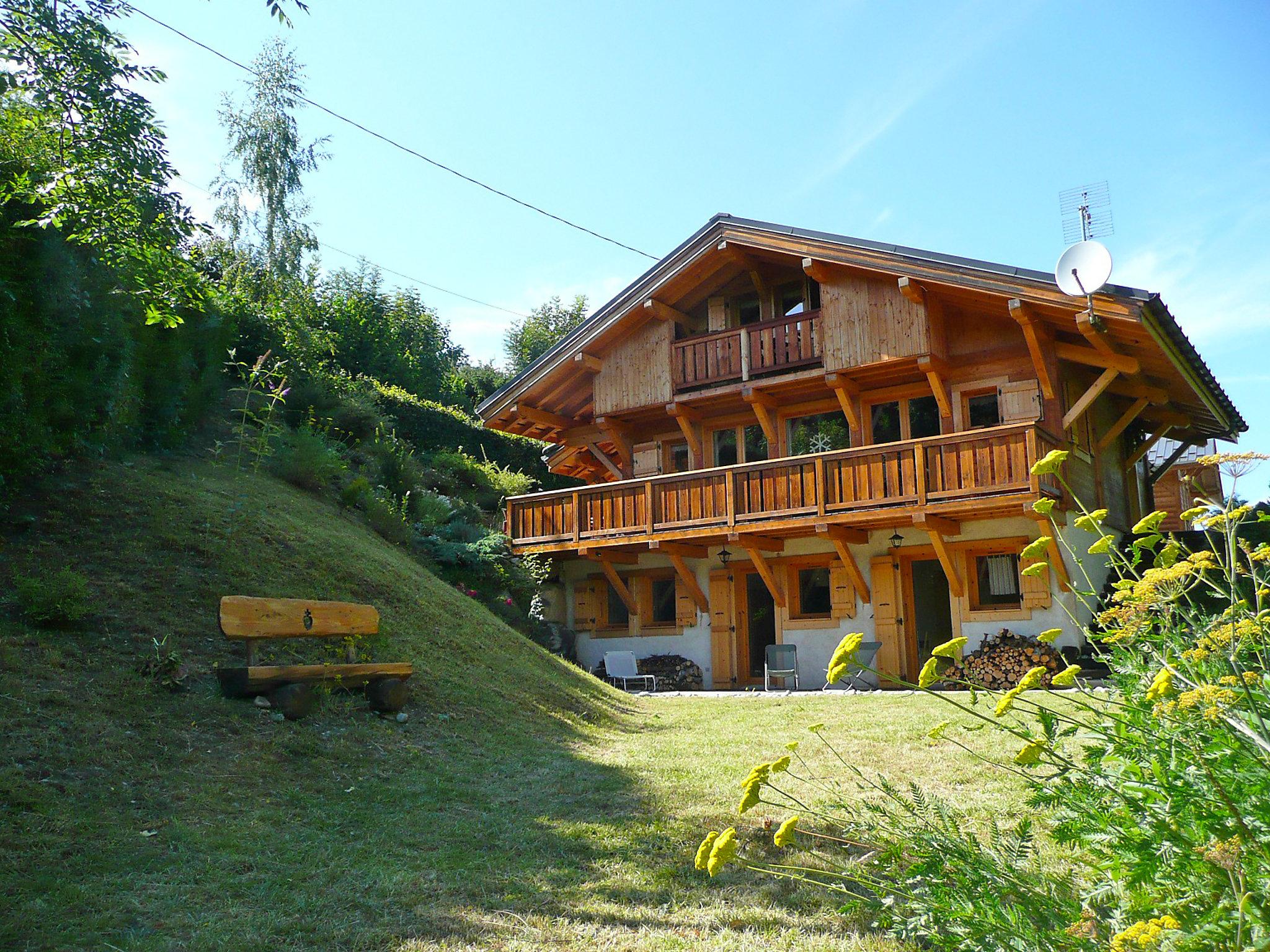 Foto 1 - Haus mit 4 Schlafzimmern in Saint-Gervais-les-Bains mit terrasse und blick auf die berge