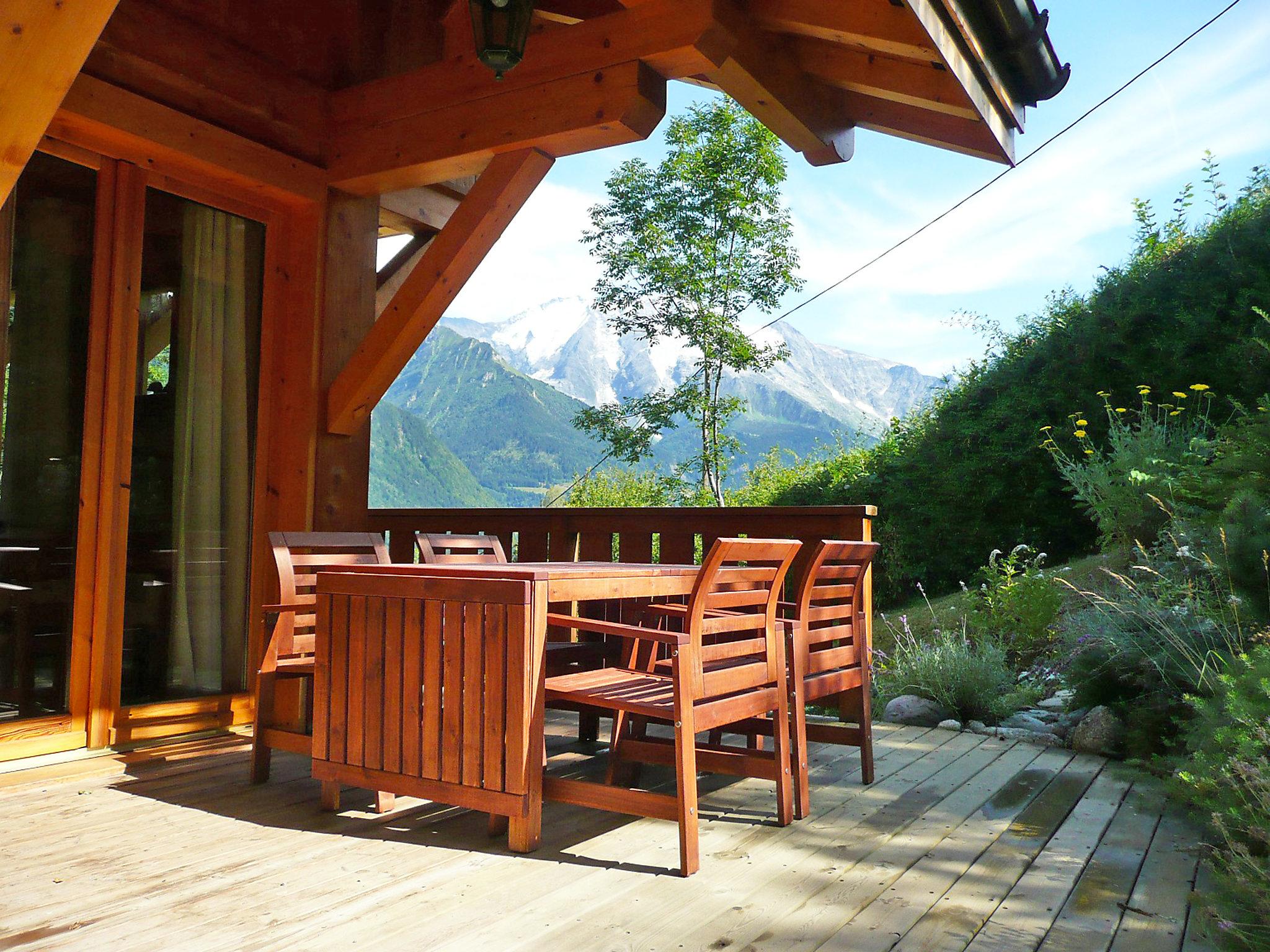 Foto 3 - Casa de 4 quartos em Saint-Gervais-les-Bains com terraço e vista para a montanha