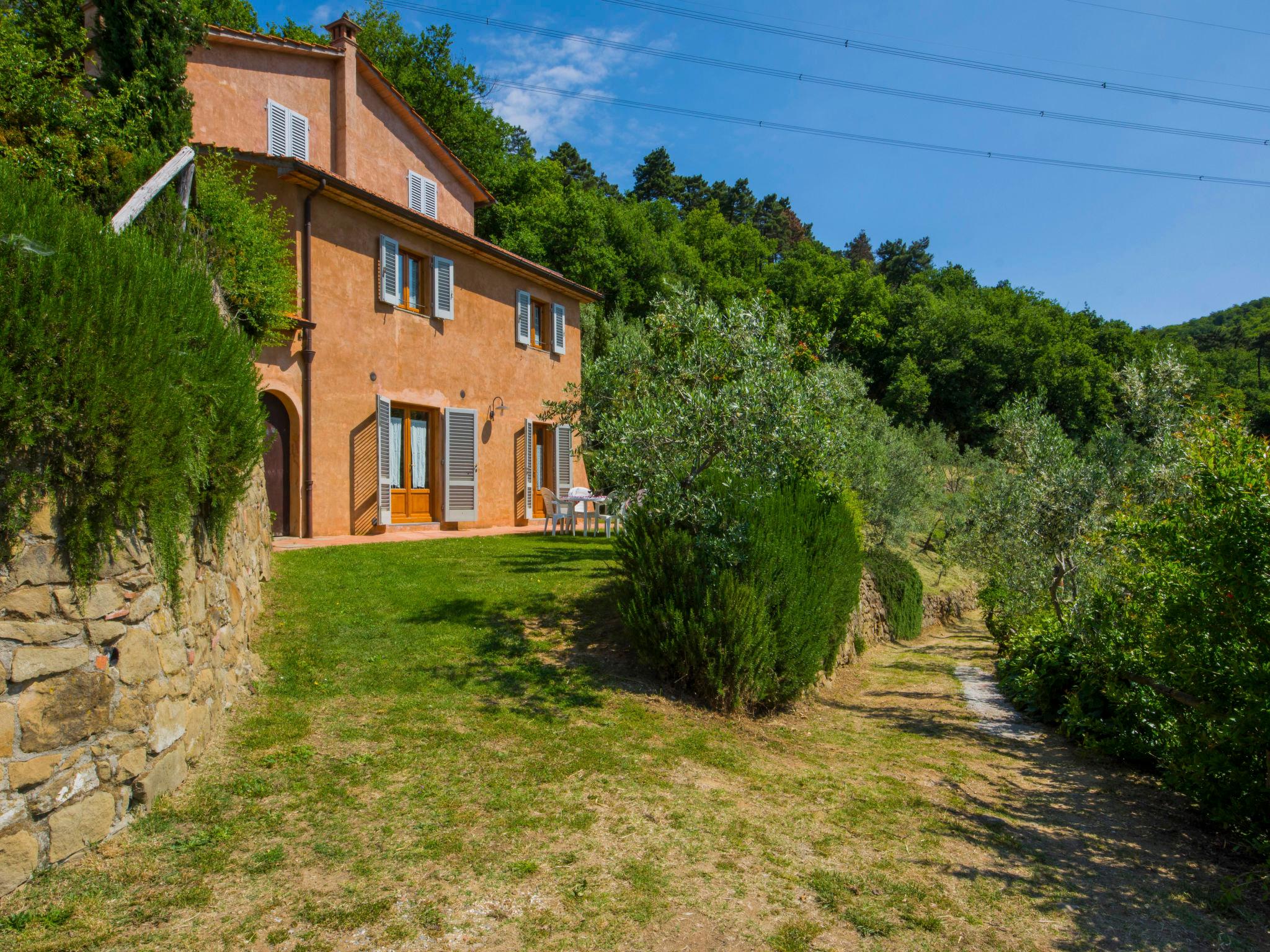 Photo 1 - Appartement de 1 chambre à Lamporecchio avec piscine et jardin