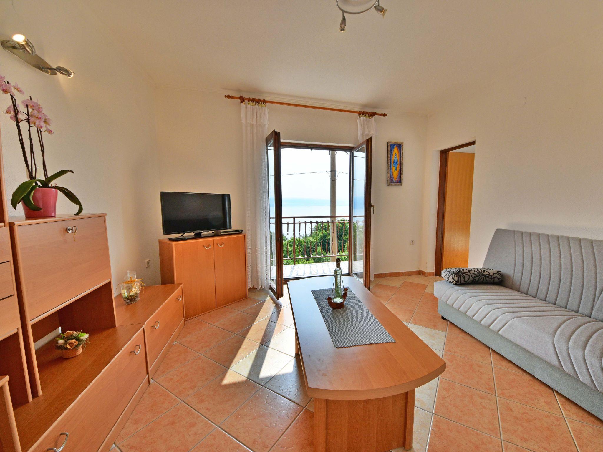 Foto 6 - Casa con 2 camere da letto a Opatija con terrazza e vista mare