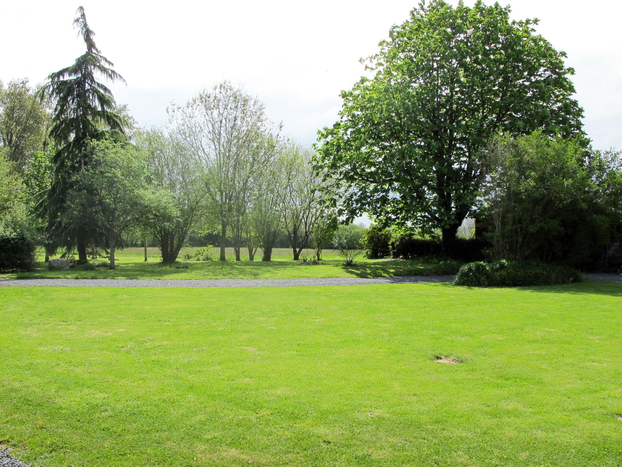 Photo 7 - Maison de 2 chambres à Savigny avec jardin