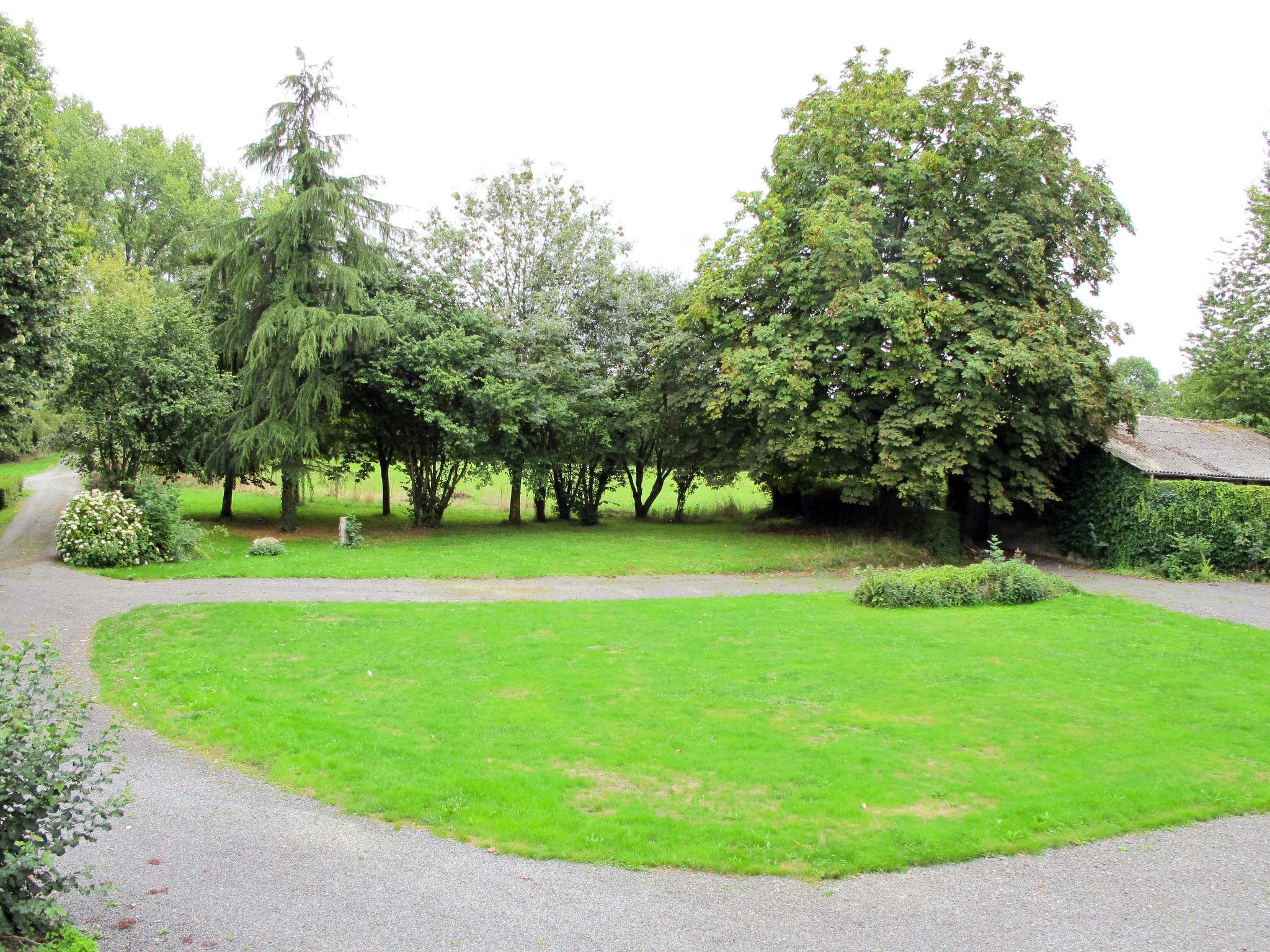 Photo 6 - Maison de 2 chambres à Savigny avec jardin