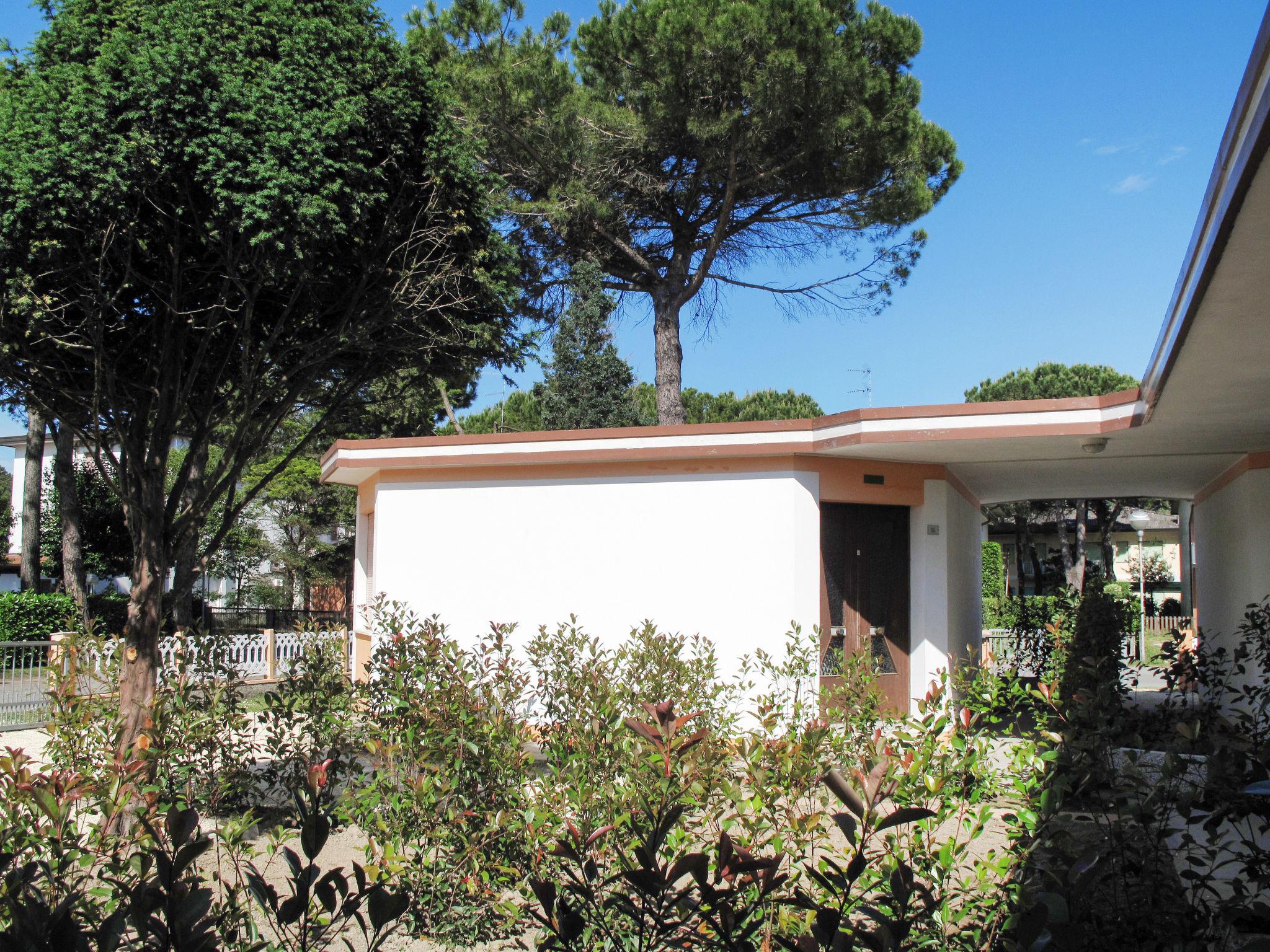 Foto 3 - Casa de 2 habitaciones en San Michele al Tagliamento con jardín y vistas al mar