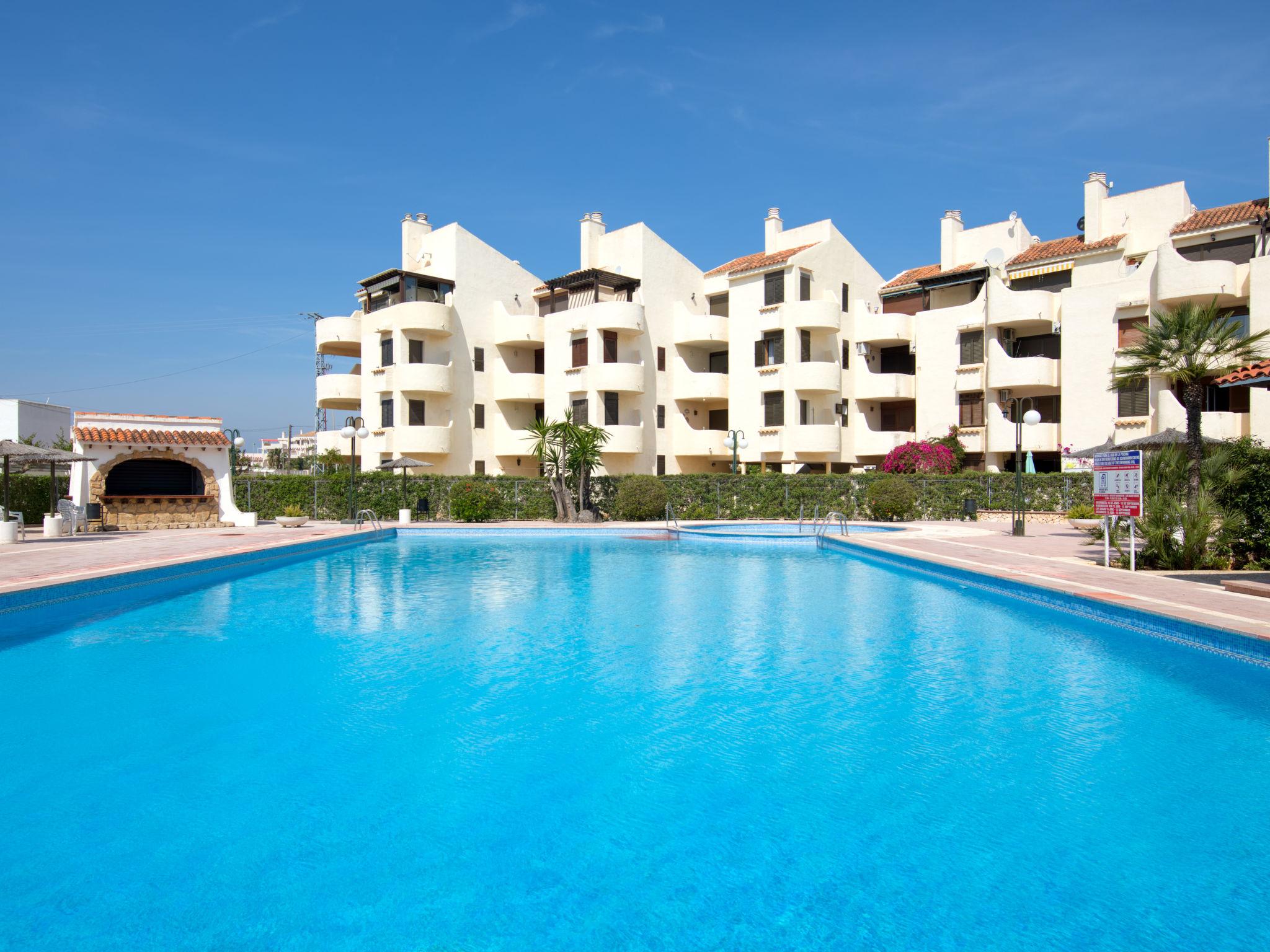 Photo 2 - Appartement de 2 chambres à Dénia avec piscine et vues à la mer