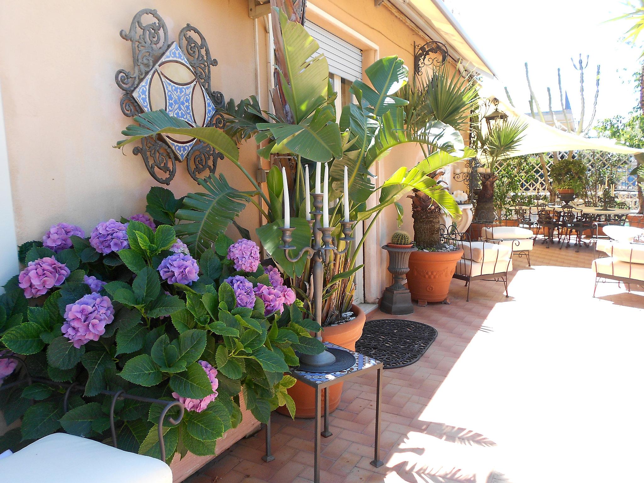 Photo 29 - Appartement de 1 chambre à Palerme avec terrasse