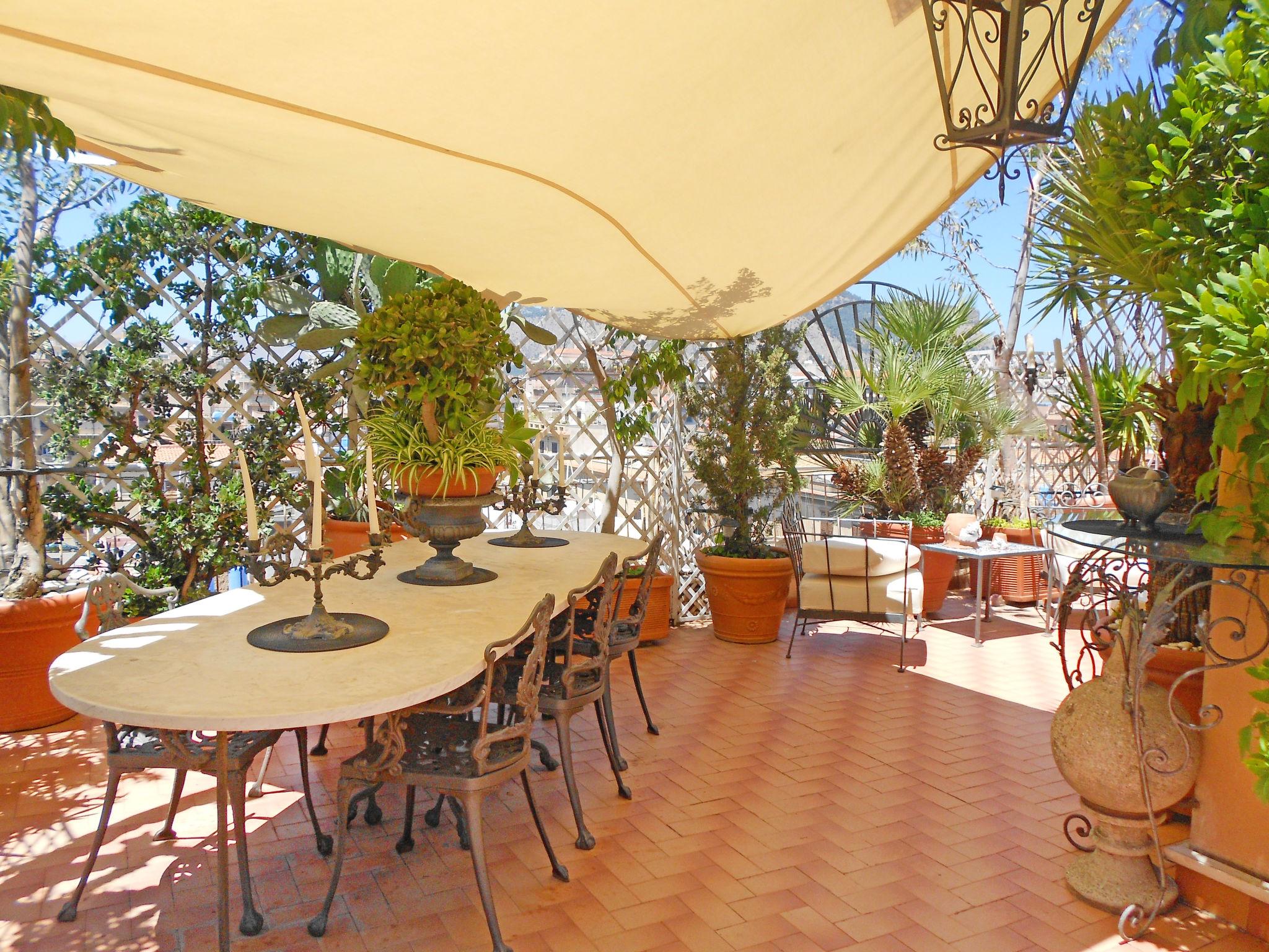 Photo 2 - 1 bedroom Apartment in Palermo with garden and terrace