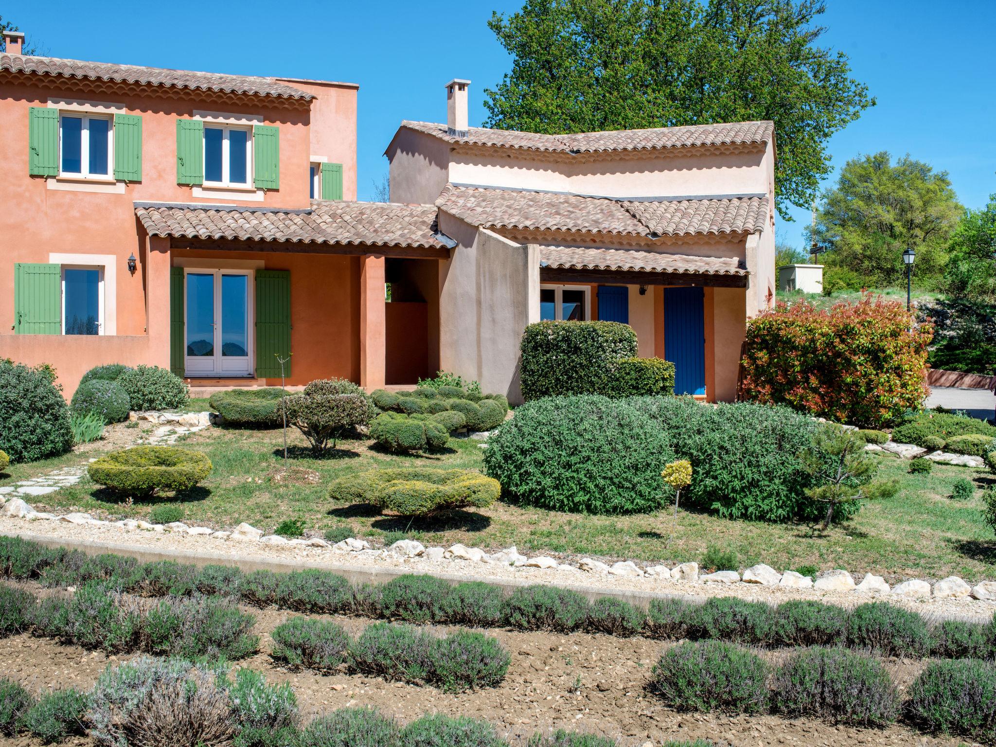 Photo 20 - Maison de 3 chambres à Saint-Trinit avec piscine privée et jardin