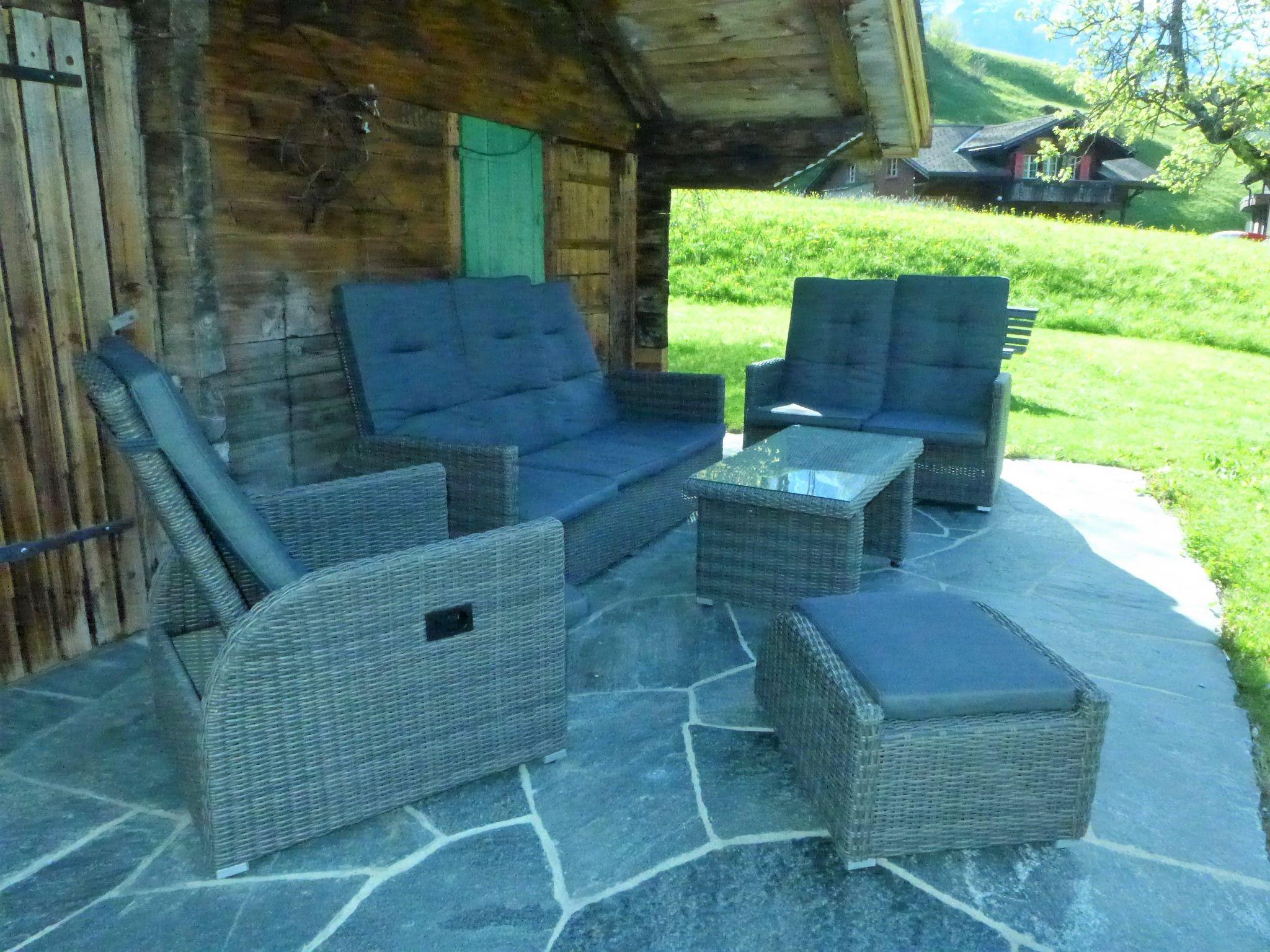 Foto 3 - Appartamento a Grindelwald con giardino