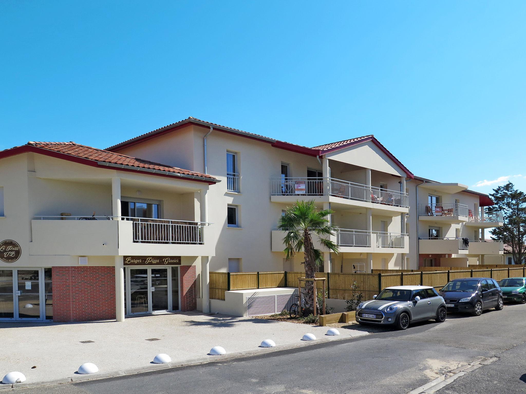 Foto 14 - Apartamento en Vieux-Boucau-les-Bains con piscina y terraza