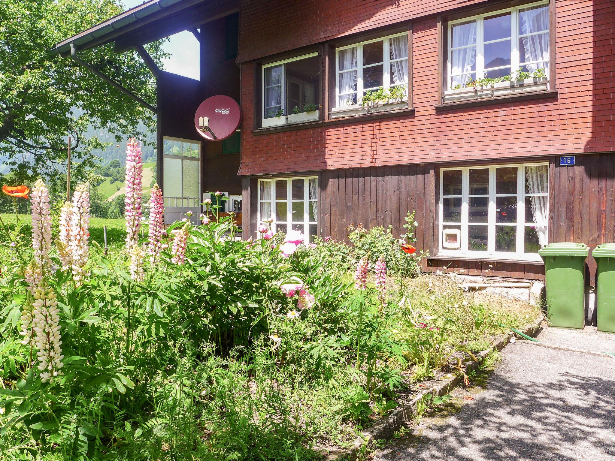 Foto 11 - Apartamento en Grindelwald con jardín y vistas a la montaña