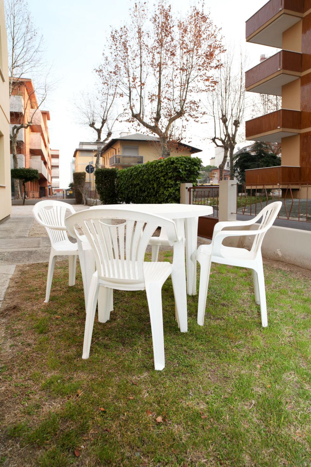 Photo 15 - 1 bedroom Apartment in Lignano Sabbiadoro with terrace