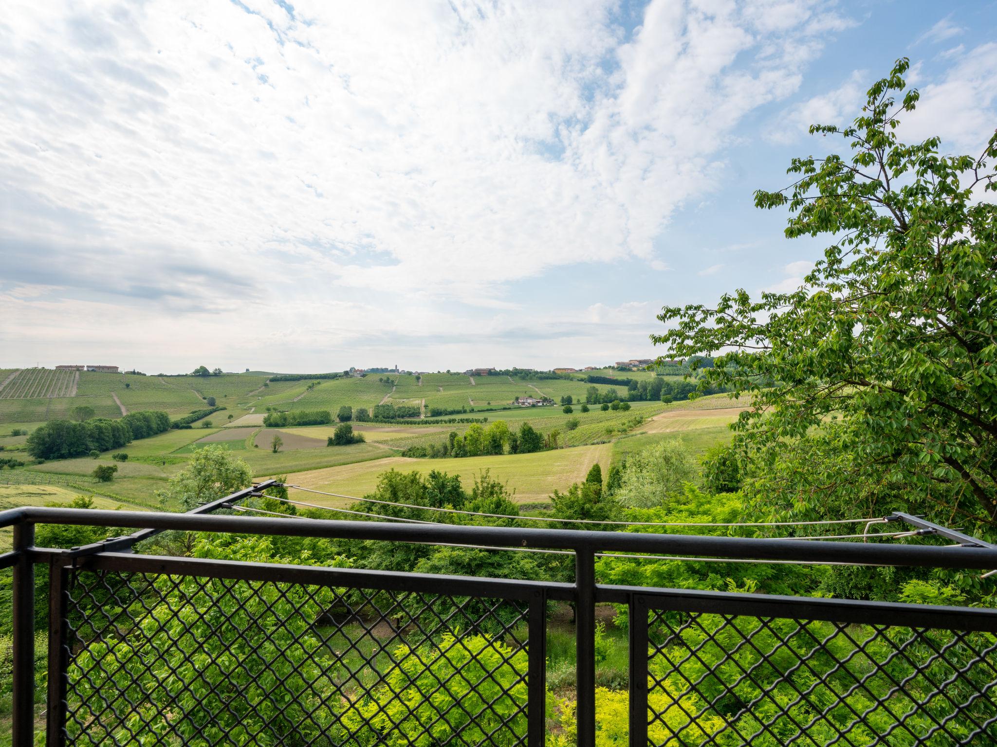 Photo 22 - 2 bedroom House in Isola d'Asti with garden and terrace