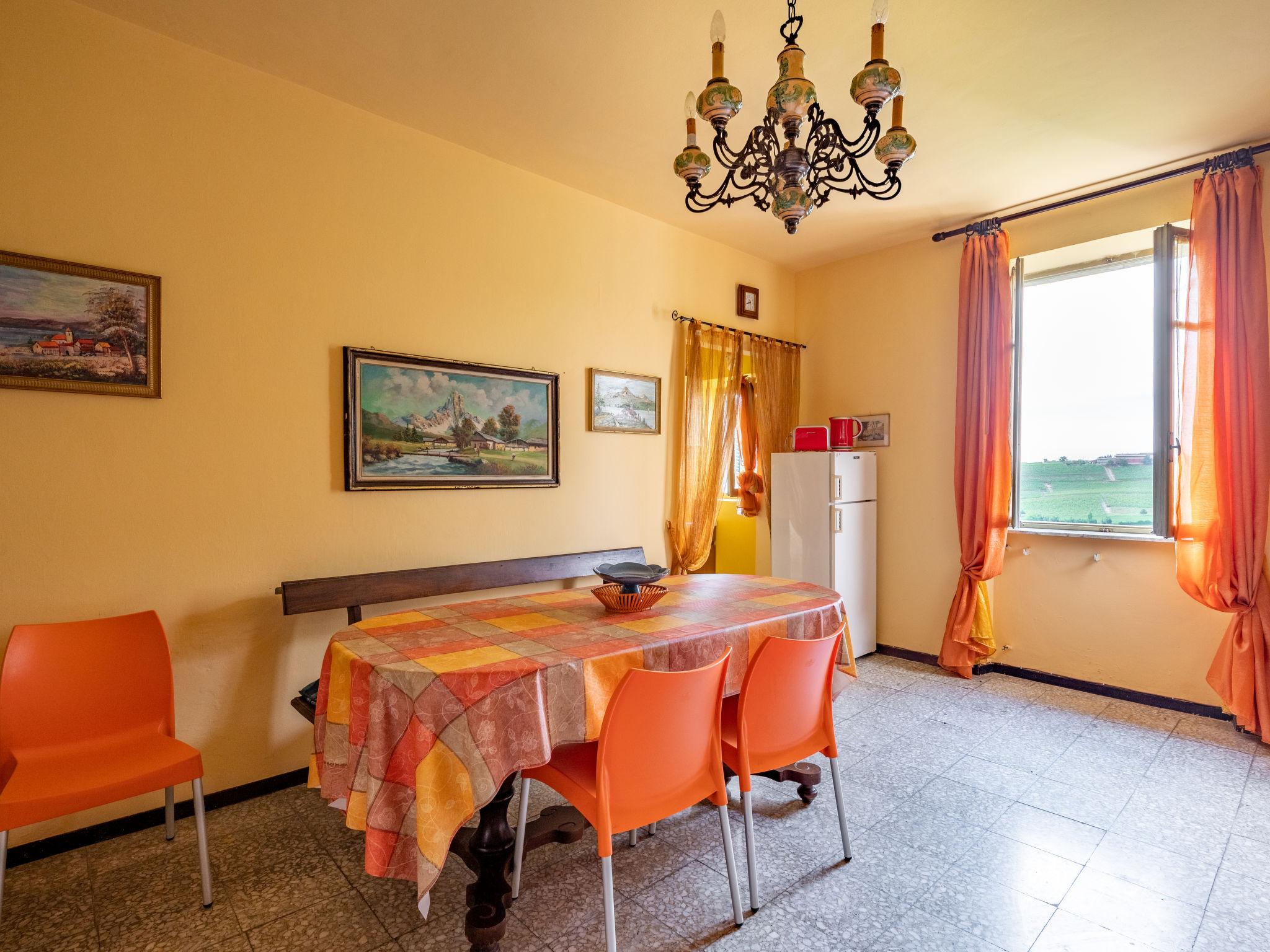 Photo 10 - 2 bedroom House in Isola d'Asti with garden and terrace