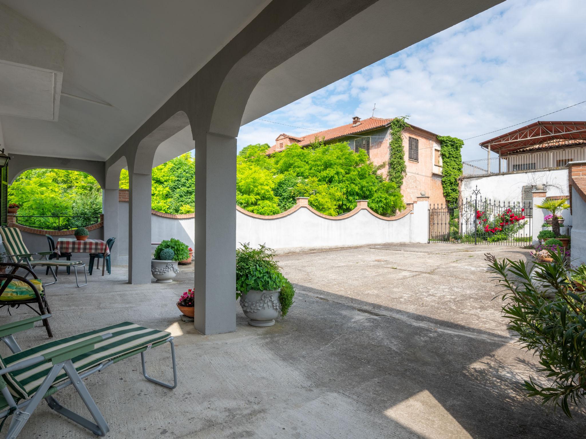 Foto 3 - Haus mit 2 Schlafzimmern in Isola d'Asti mit terrasse