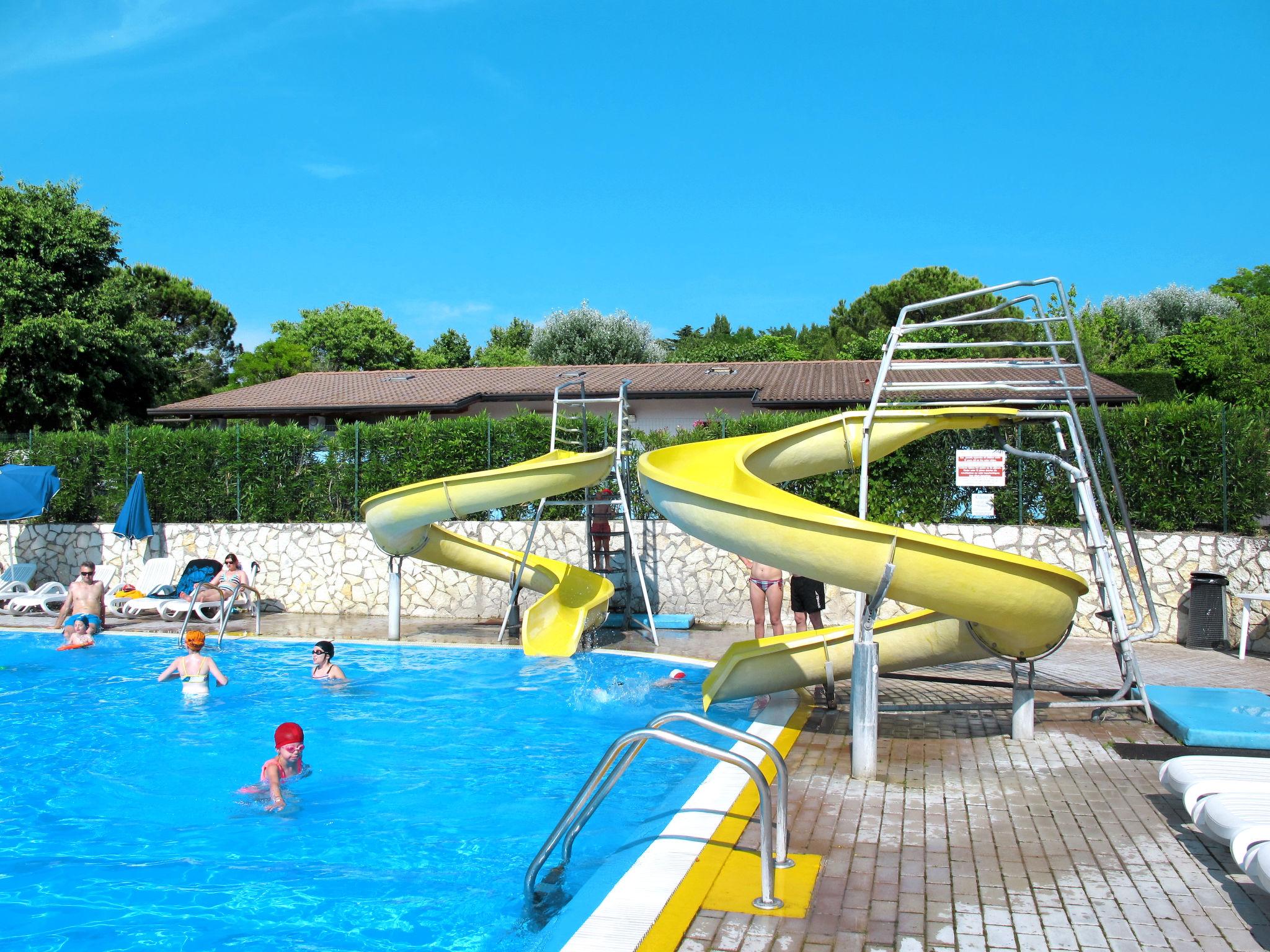 Photo 10 - Maison de 3 chambres à Bardolino avec piscine et jardin