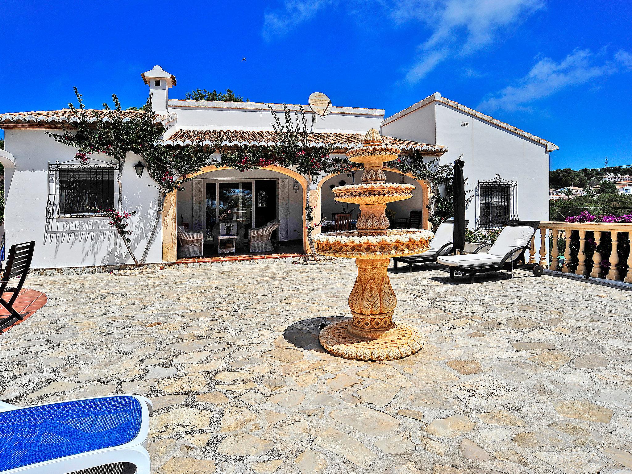 Foto 14 - Casa con 3 camere da letto a Jávea con piscina privata e giardino