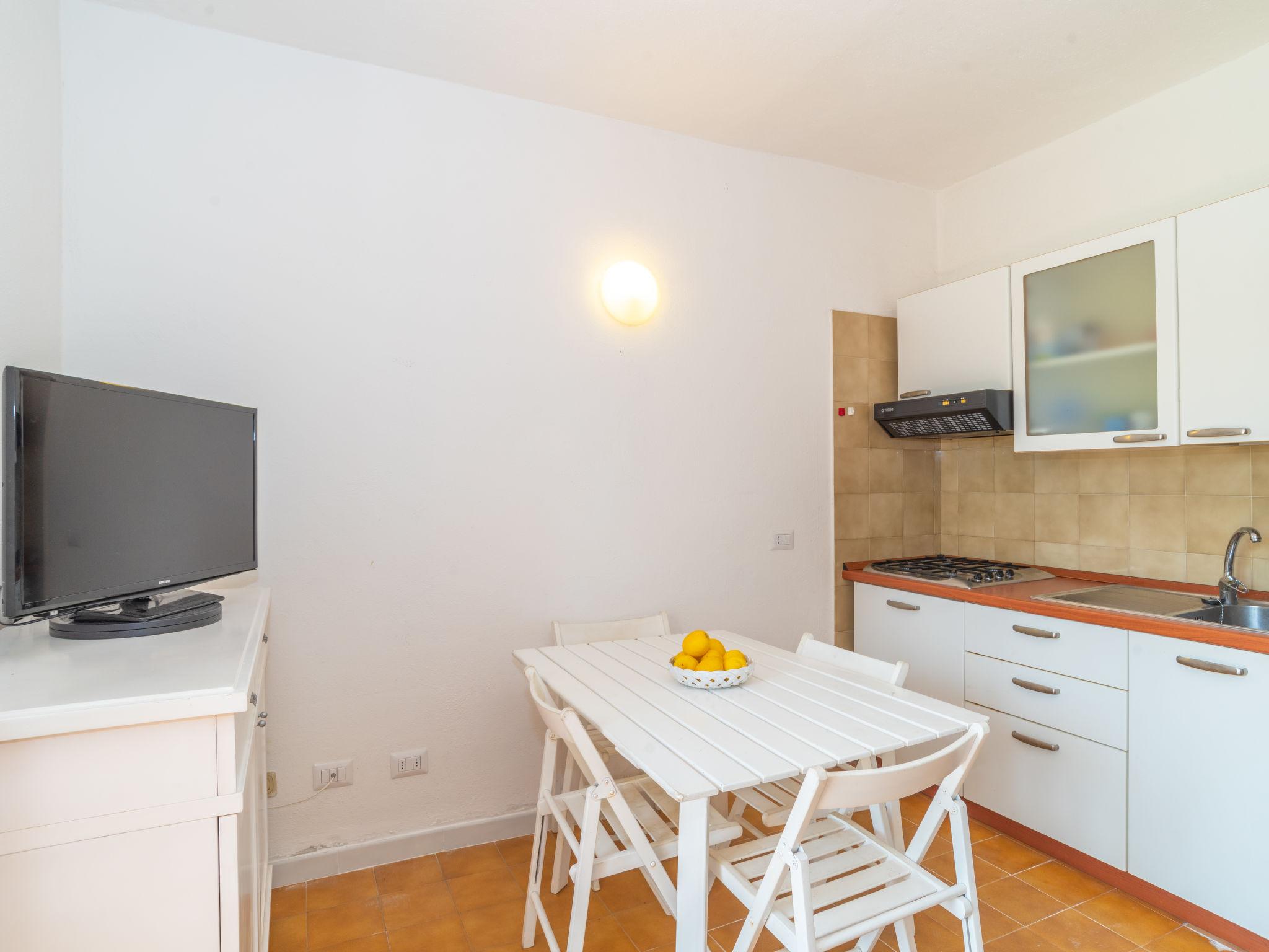 Foto 9 - Apartamento de 2 quartos em Arzachena com jardim e terraço