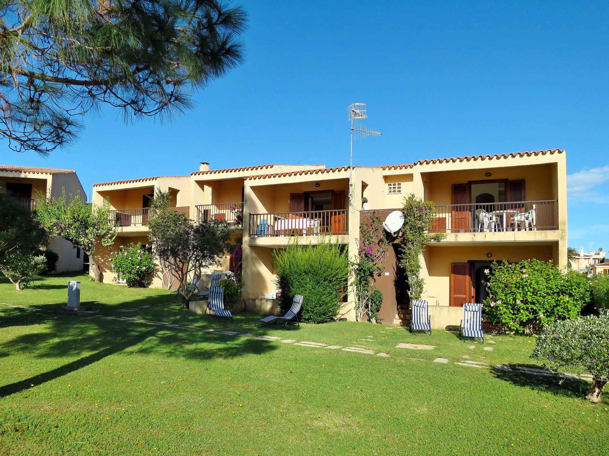 Photo 28 - Appartement de 2 chambres à Arzachena avec jardin et vues à la mer