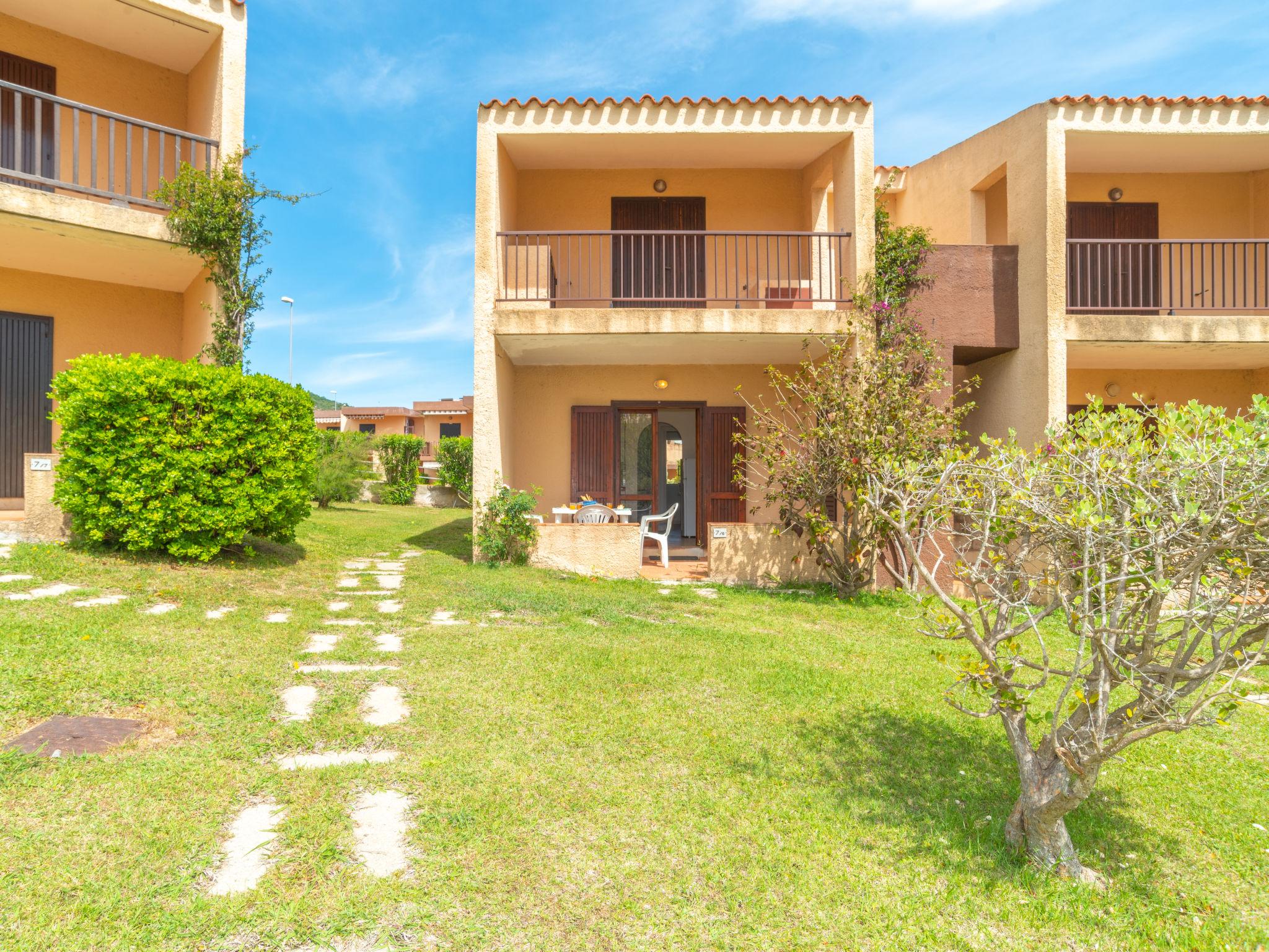 Photo 26 - Appartement de 2 chambres à Arzachena avec jardin et vues à la mer