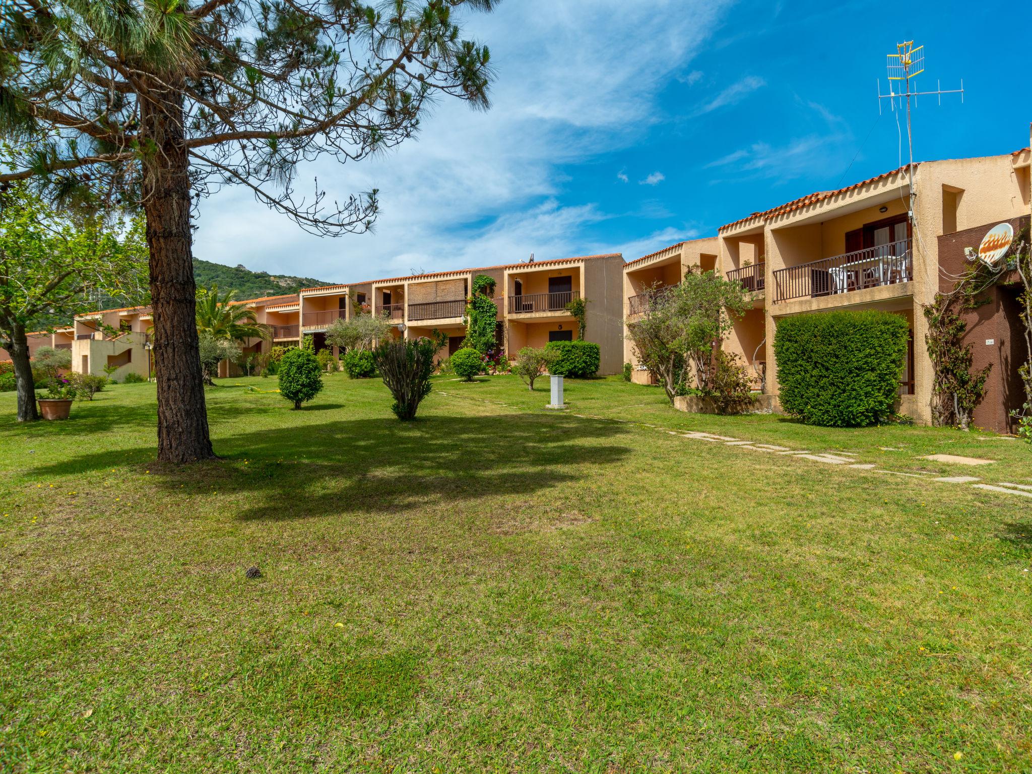 Photo 27 - Appartement de 2 chambres à Arzachena avec jardin et vues à la mer