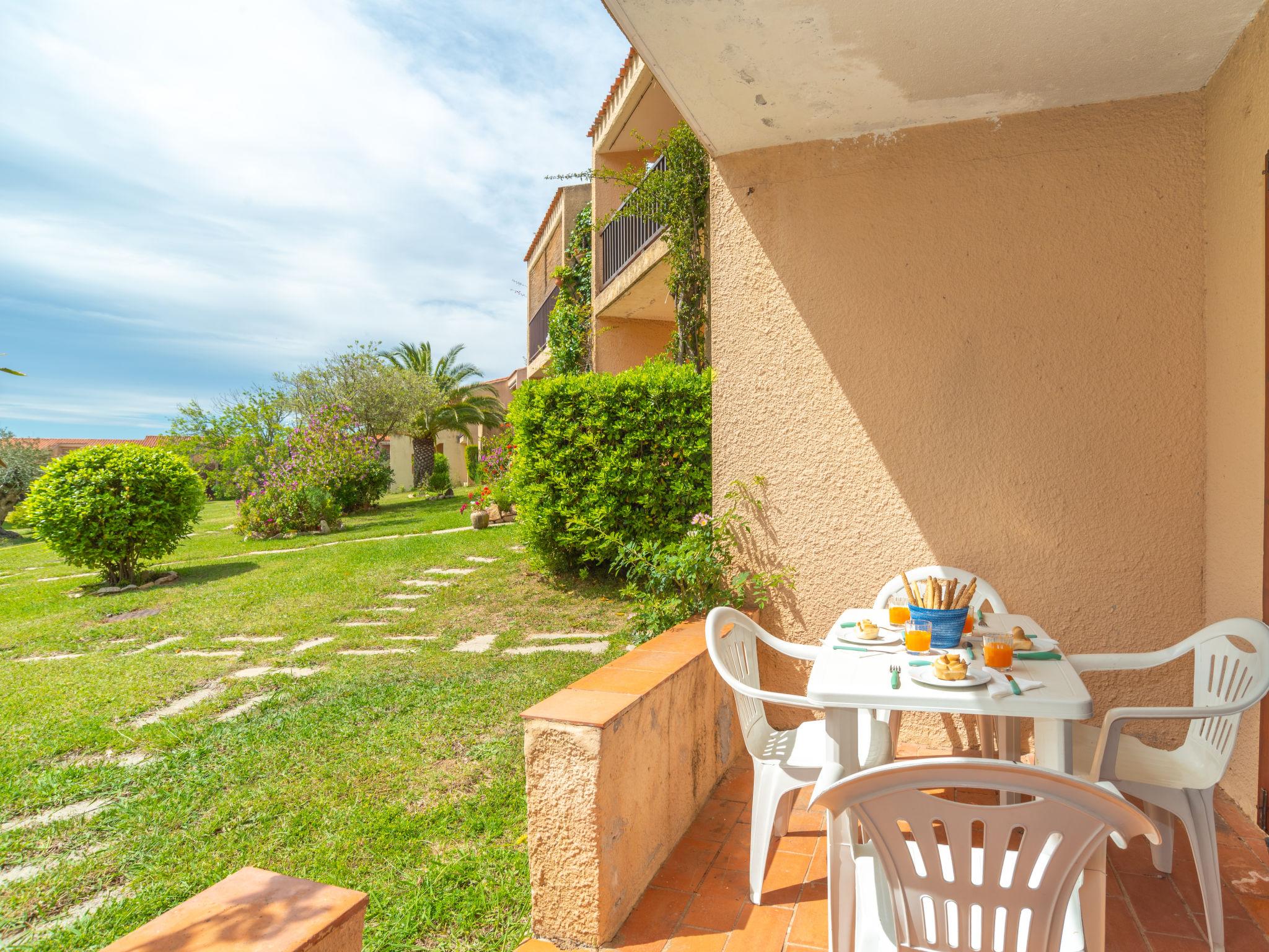 Photo 4 - Appartement de 2 chambres à Arzachena avec jardin et vues à la mer