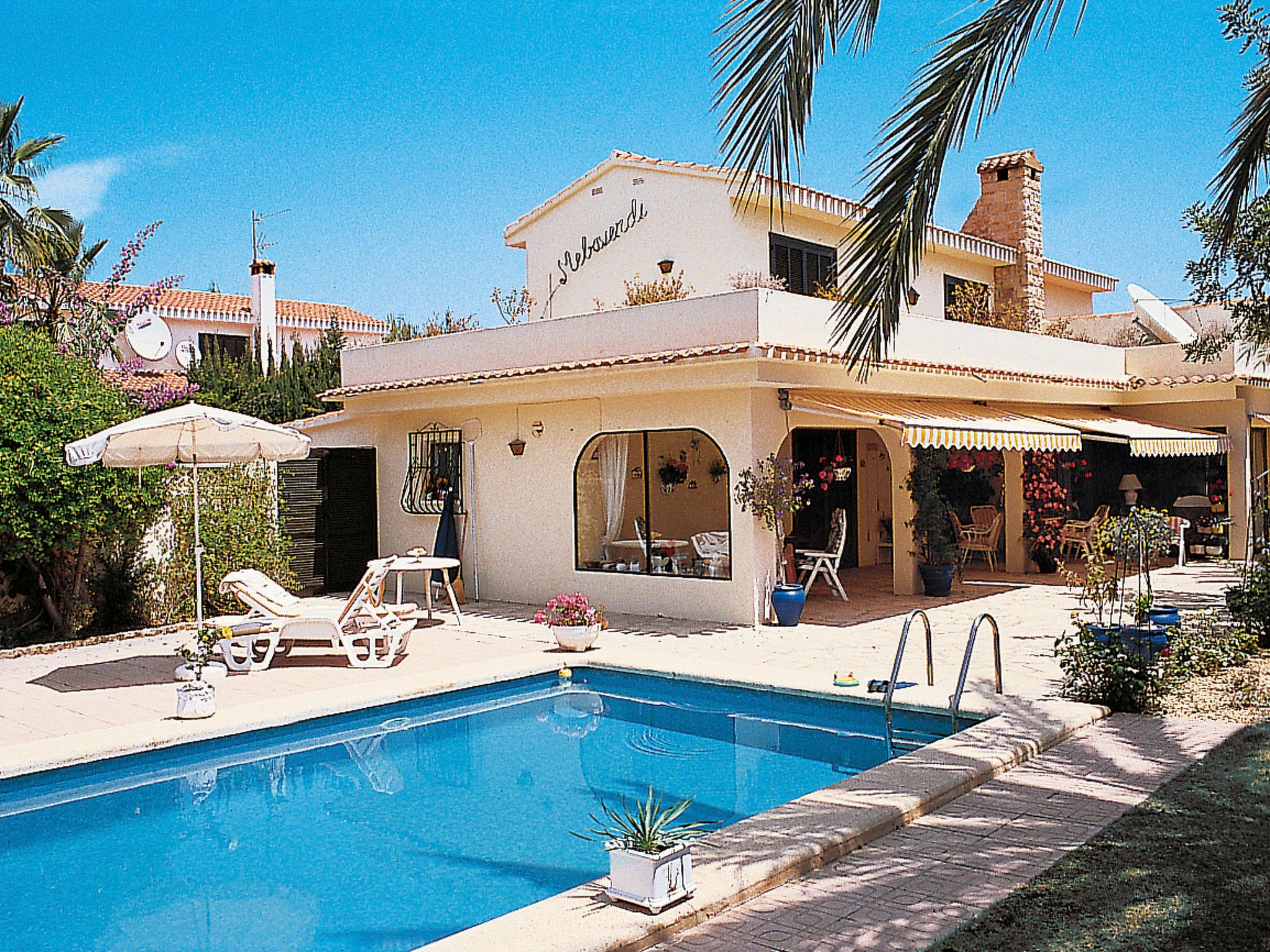 Foto 1 - Casa de 2 quartos em Villajoyosa com piscina privada e vistas do mar