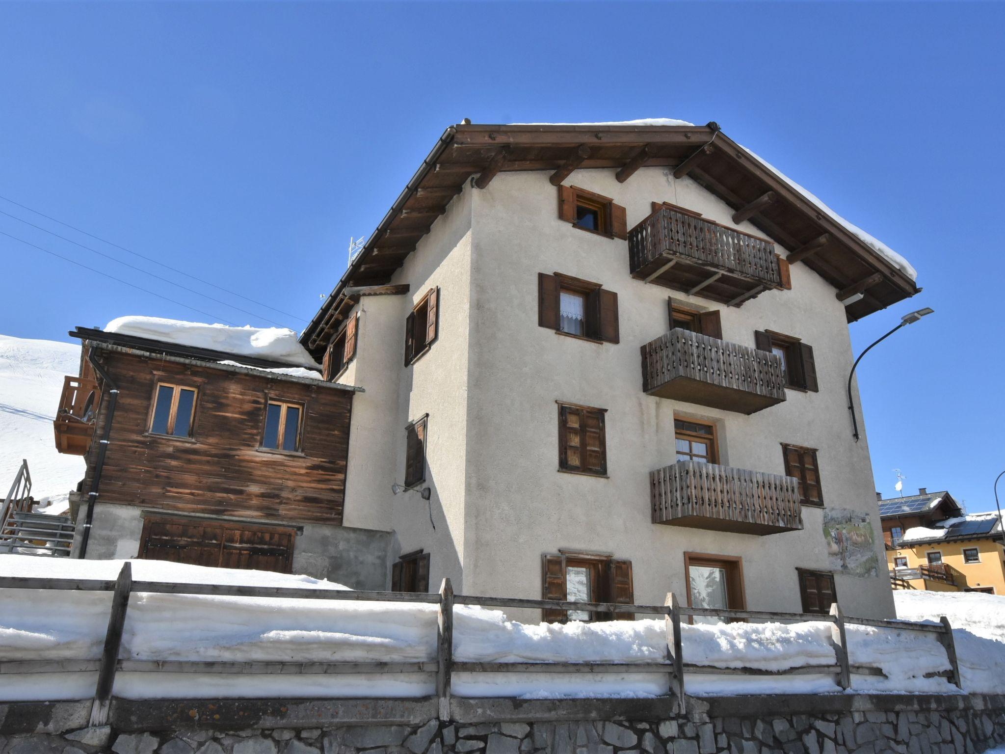 Photo 19 - Appartement de 2 chambres à Livigno avec vues sur la montagne