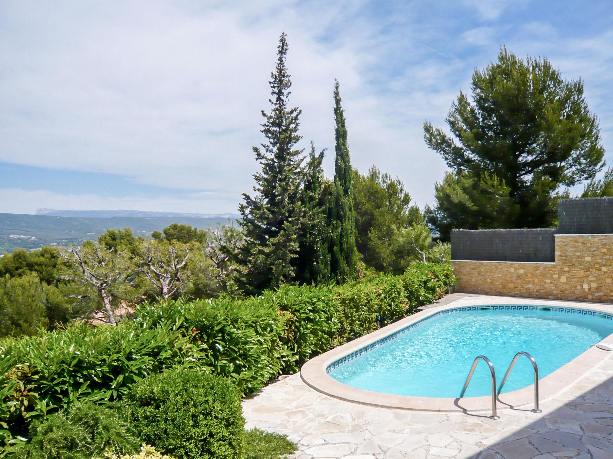 Photo 28 - 4 bedroom House in Saint-Cyr-sur-Mer with private pool and sea view