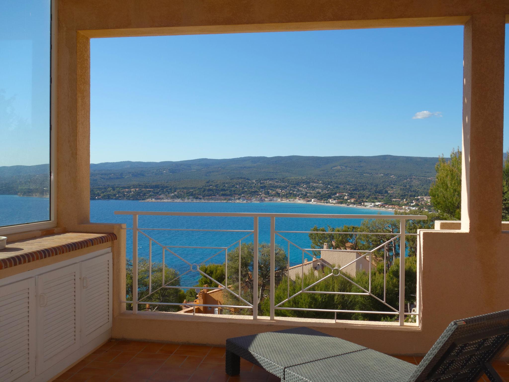 Foto 23 - Haus mit 4 Schlafzimmern in Saint-Cyr-sur-Mer mit privater pool und blick aufs meer