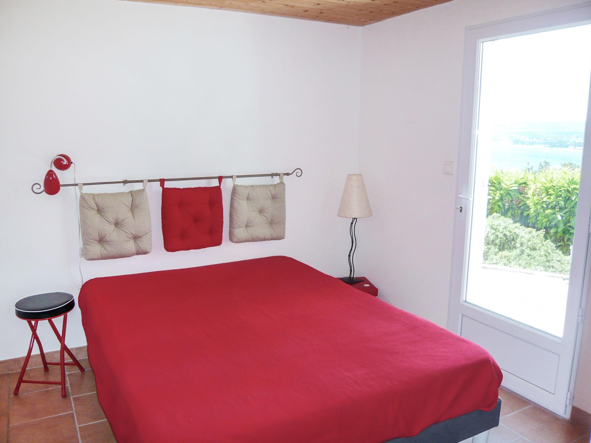 Foto 13 - Casa con 4 camere da letto a Saint-Cyr-sur-Mer con piscina privata e vista mare