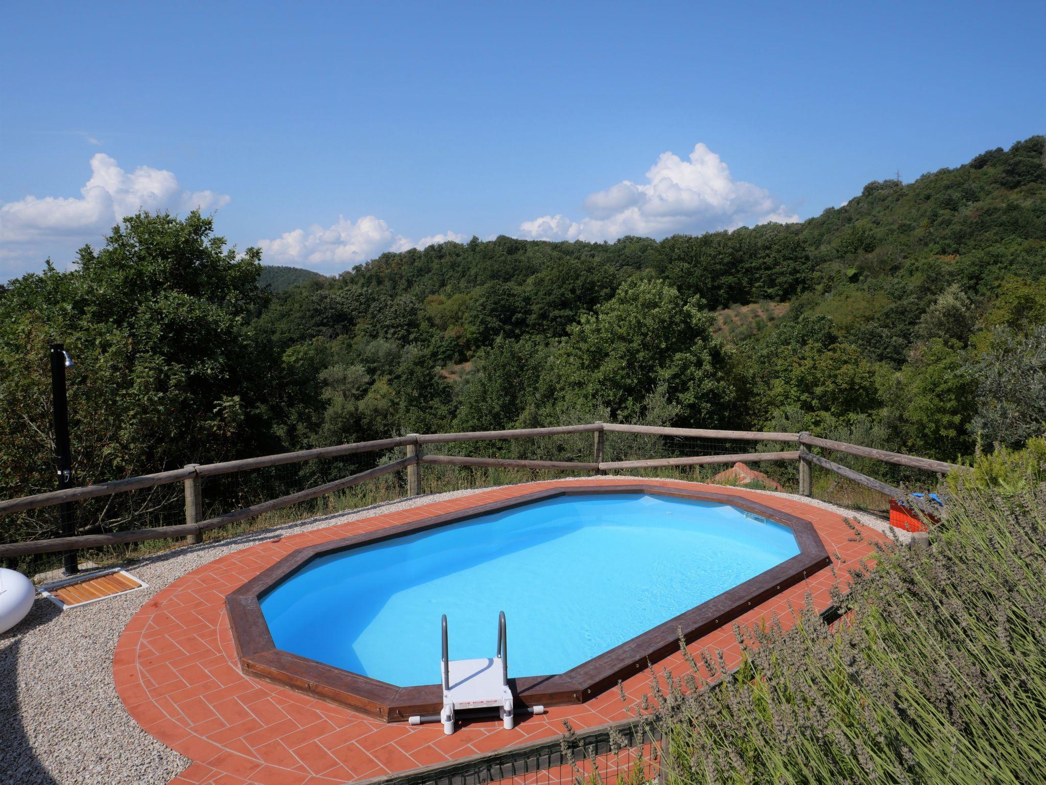 Foto 15 - Apartamento de 1 habitación en Massa Marittima con piscina y jardín