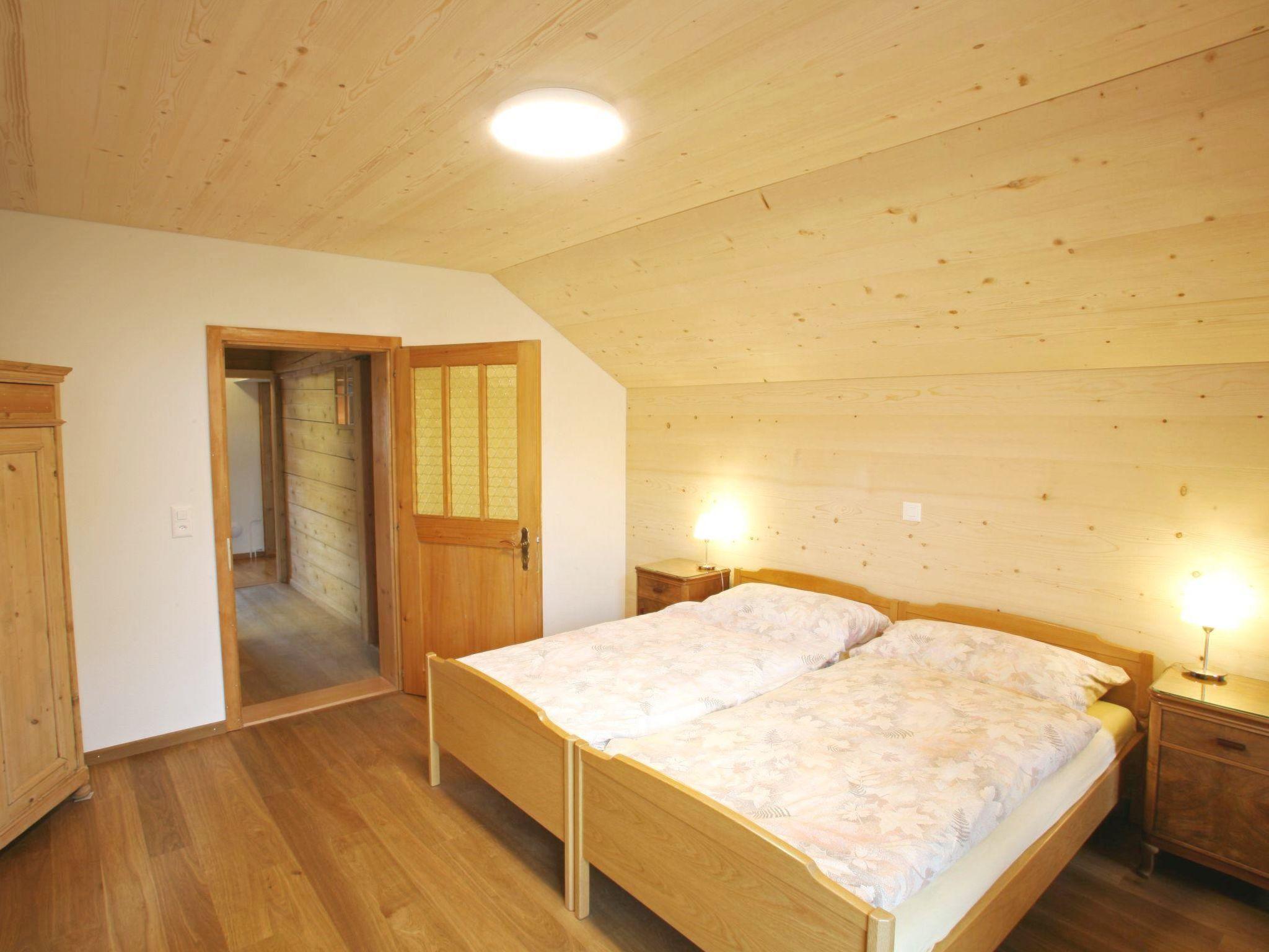 Photo 13 - 3 bedroom Apartment in Zweisimmen