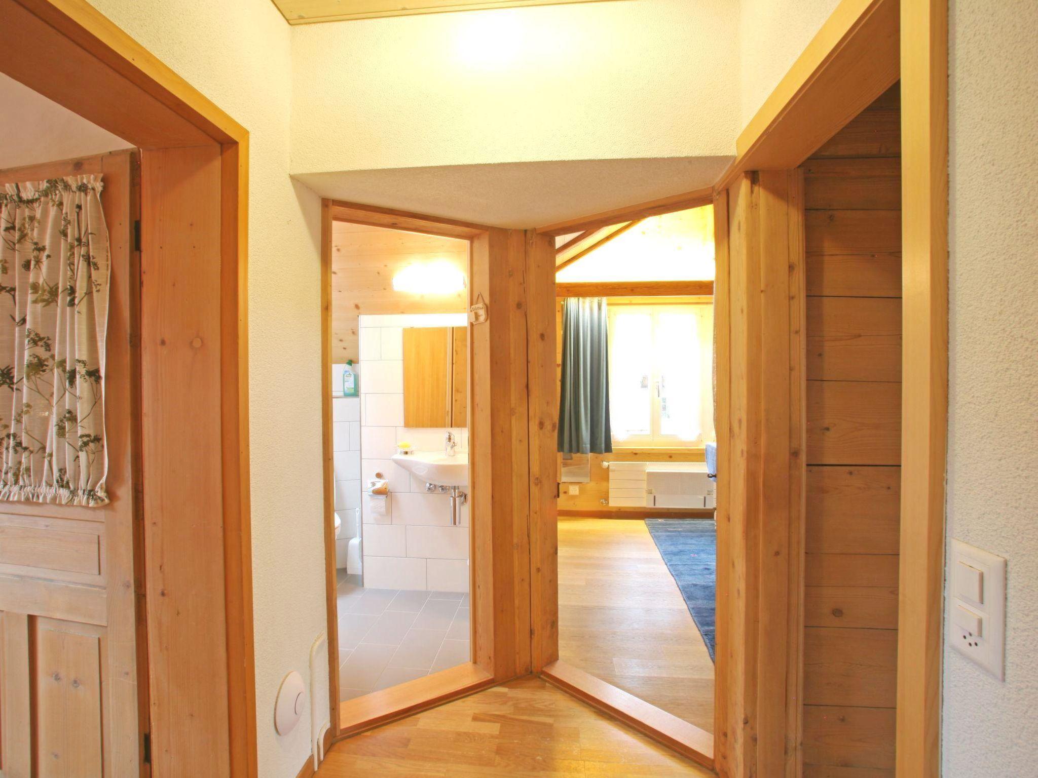 Photo 19 - 3 bedroom Apartment in Zweisimmen