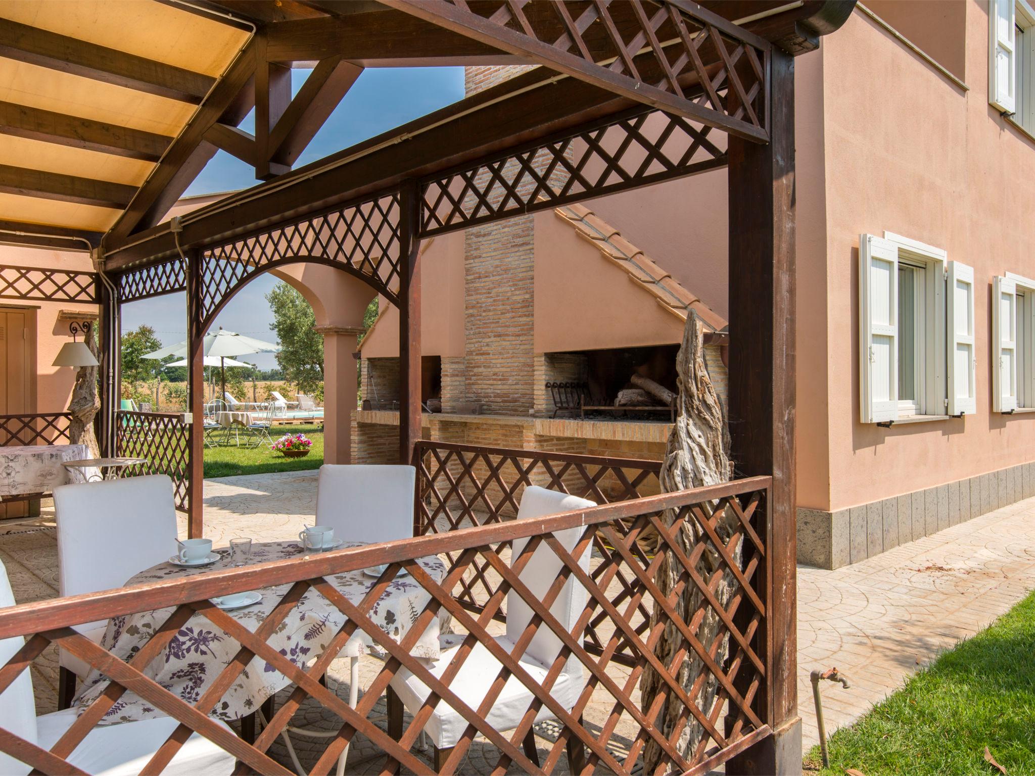 Foto 43 - Casa de 10 habitaciones en Tarquinia con piscina privada y vistas al mar