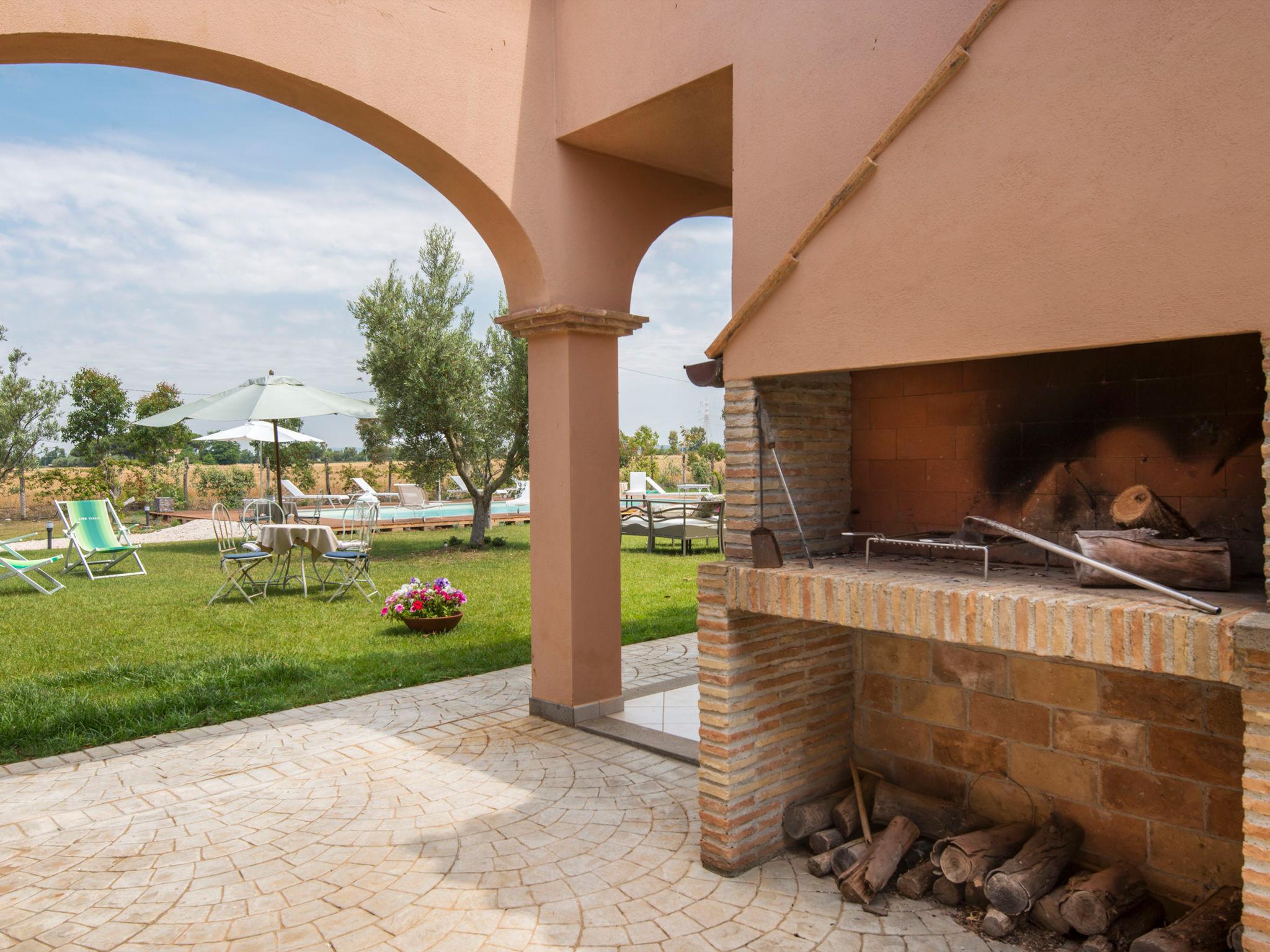 Foto 41 - Casa de 10 quartos em Tarquinia com piscina privada e jardim