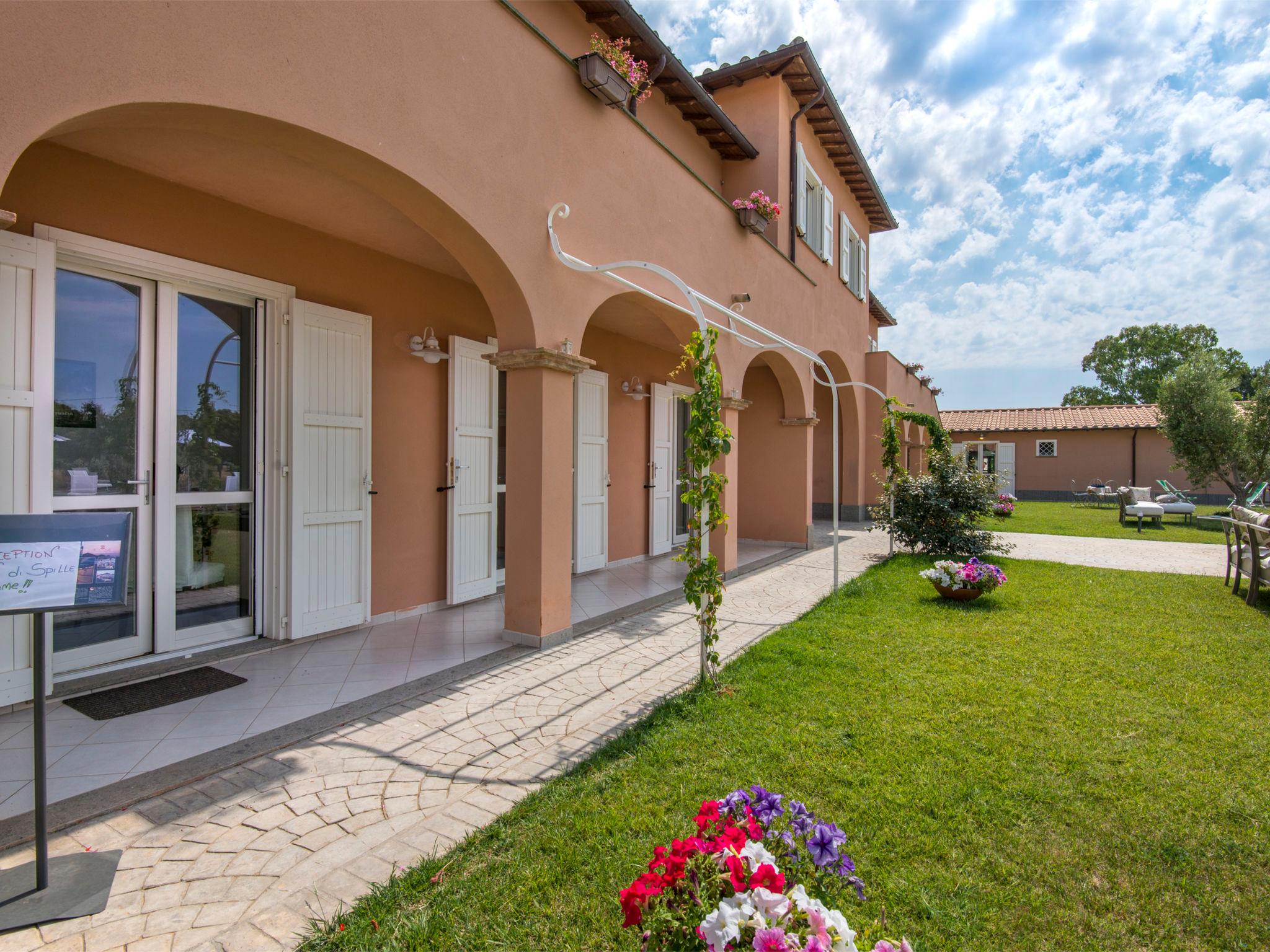 Foto 33 - Casa de 10 quartos em Tarquinia com piscina privada e jardim