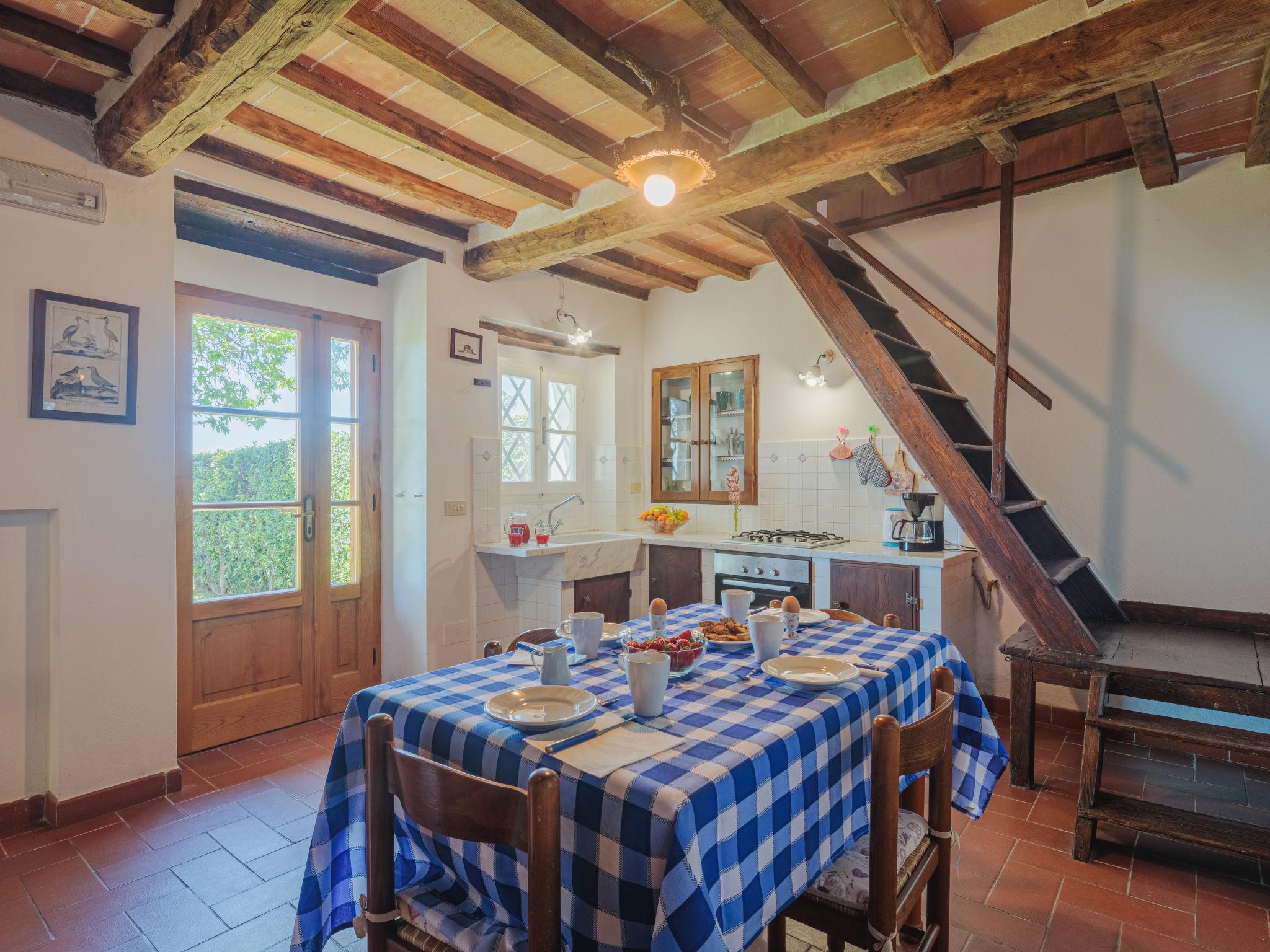 Photo 12 - Maison de 1 chambre à Montignoso avec jardin et terrasse