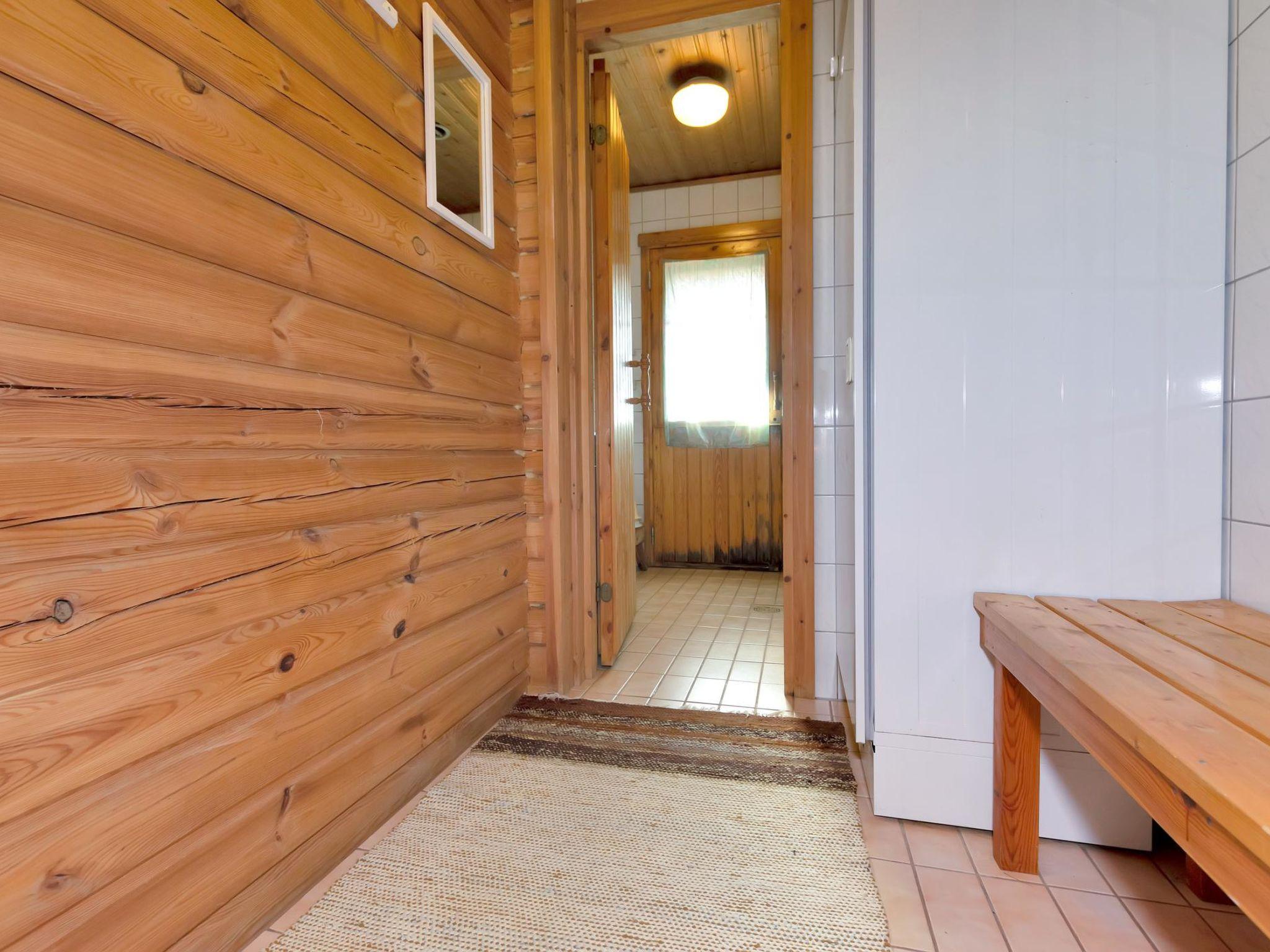 Foto 14 - Casa de 2 quartos em Petäjävesi com sauna