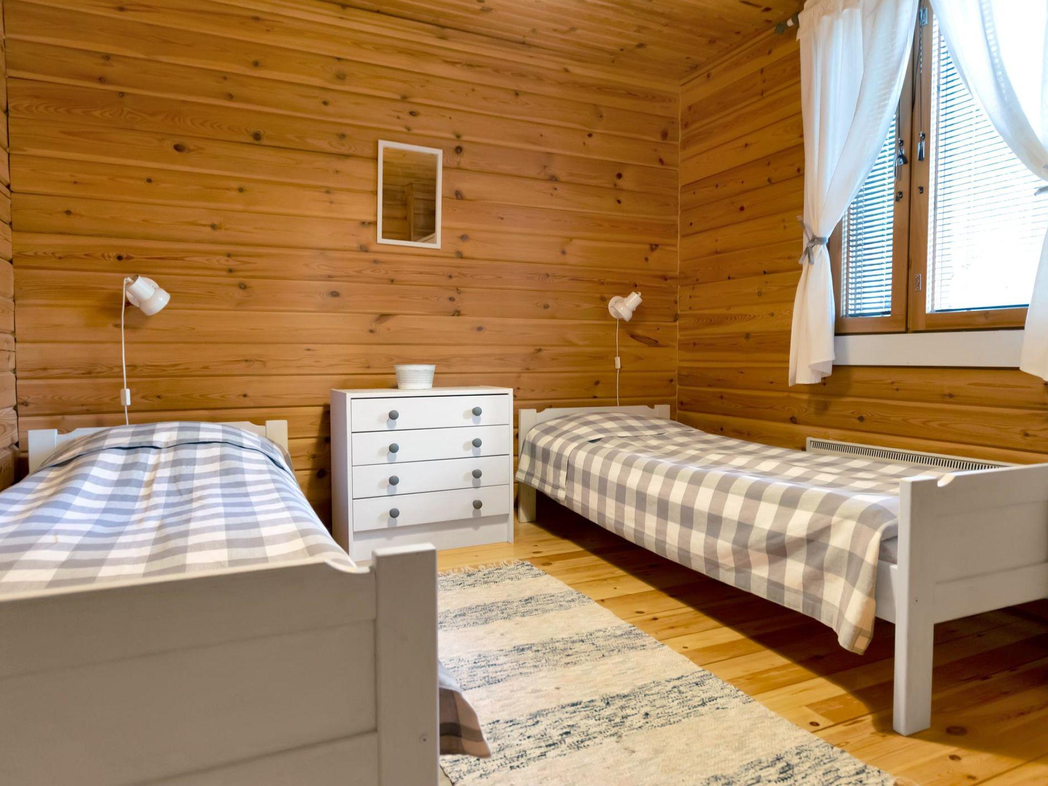 Foto 10 - Casa de 2 habitaciones en Petäjävesi con sauna