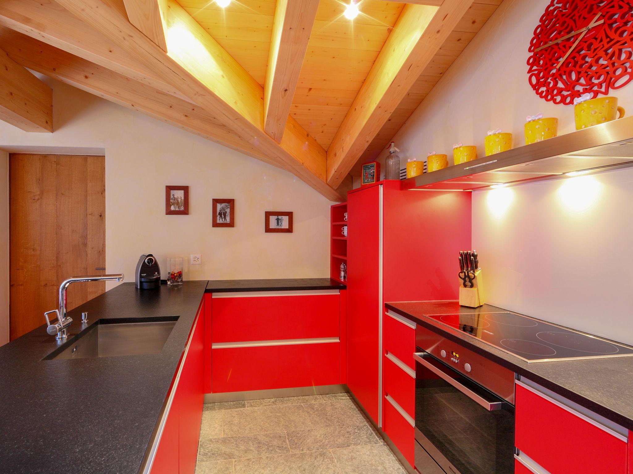 Foto 13 - Apartamento de 3 quartos em Zermatt com sauna e banheira de hidromassagem