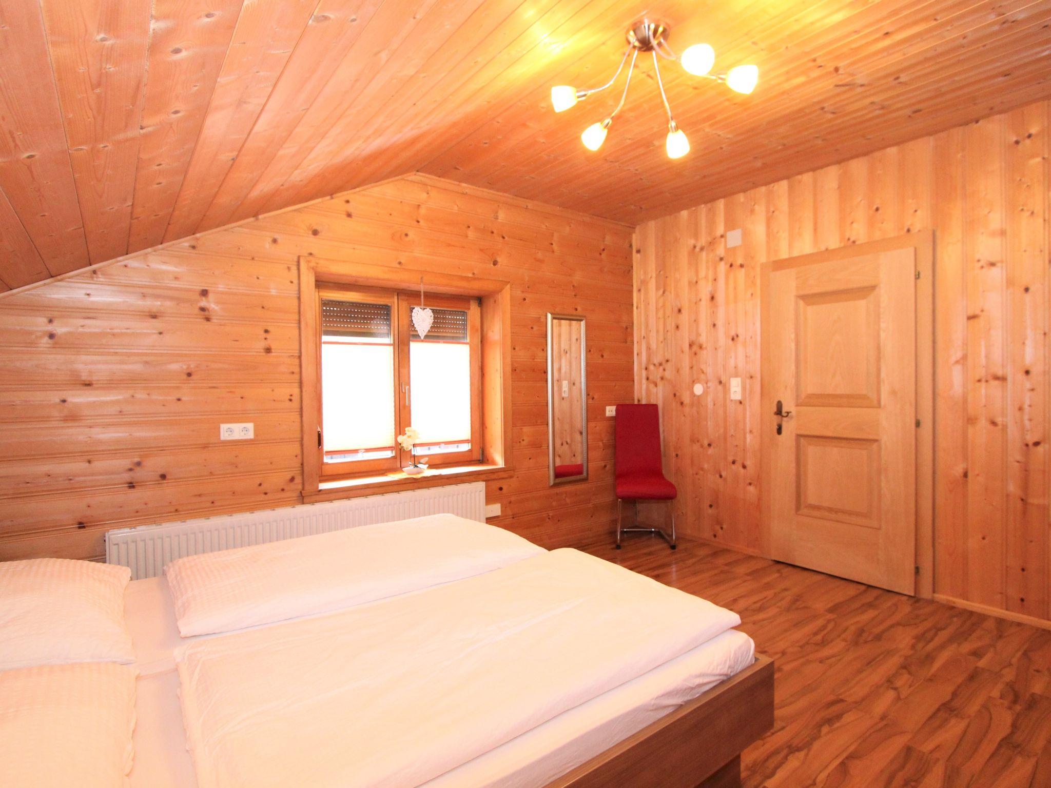 Foto 13 - Appartamento con 3 camere da letto a Ried im Zillertal con giardino e vista sulle montagne