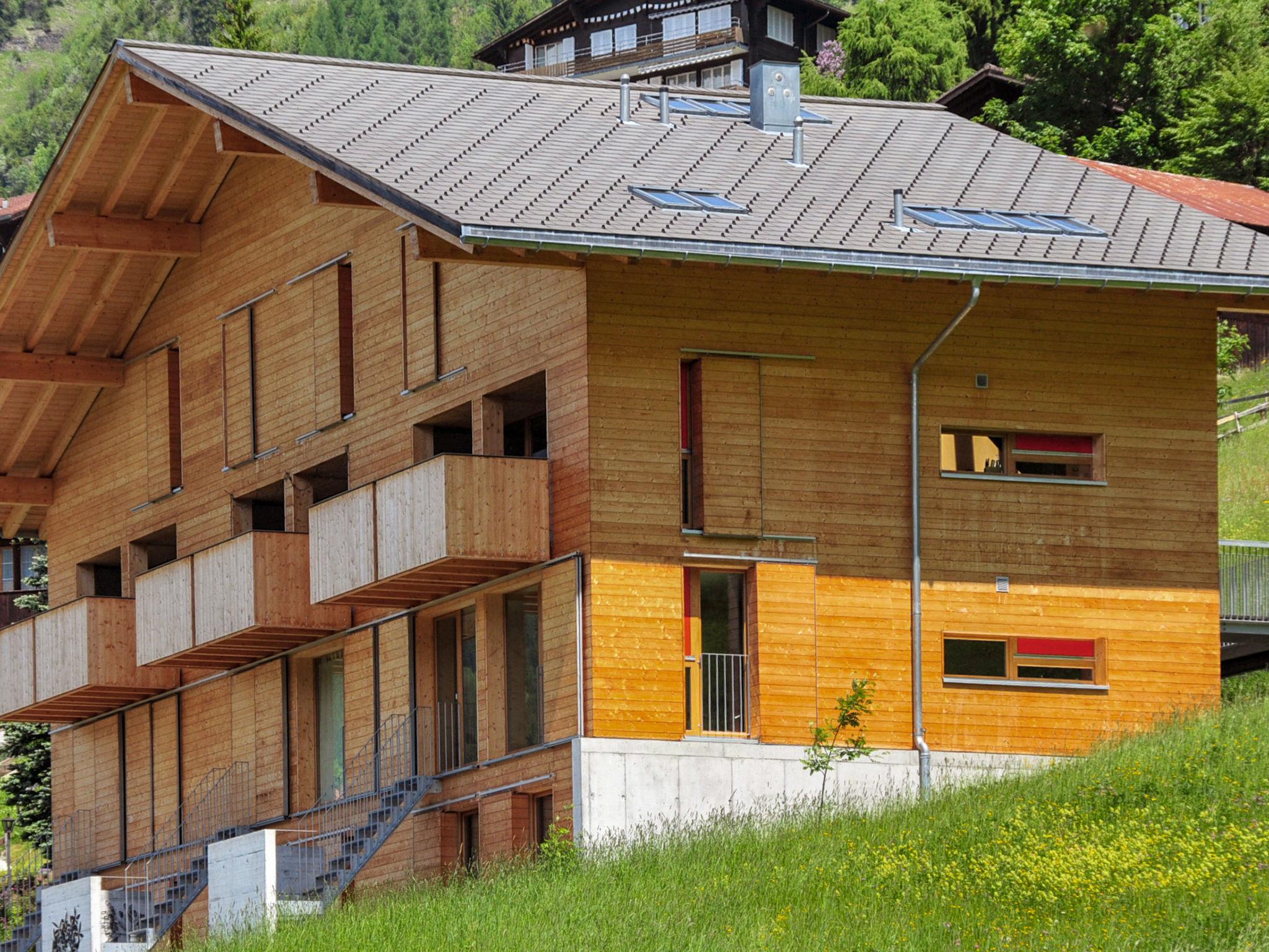 Photo 1 - Appartement de 3 chambres à Lauterbrunnen avec terrasse et vues sur la montagne