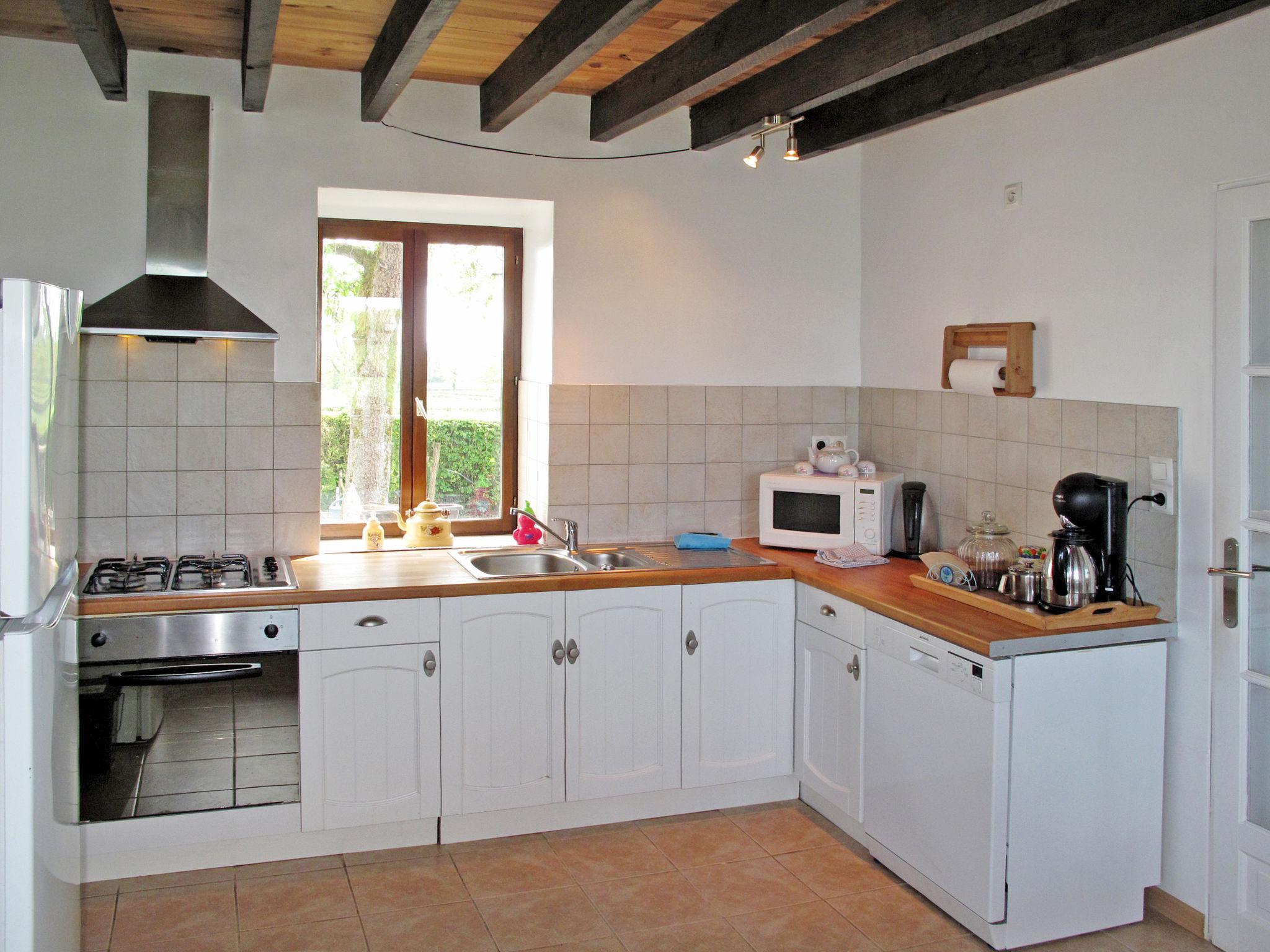 Photo 11 - 3 bedroom House in Ternant with private pool and garden