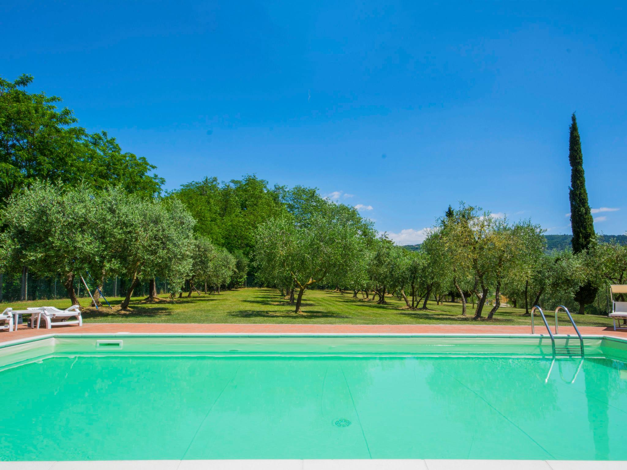 Foto 3 - Casa con 9 camere da letto a Lamporecchio con piscina privata e giardino