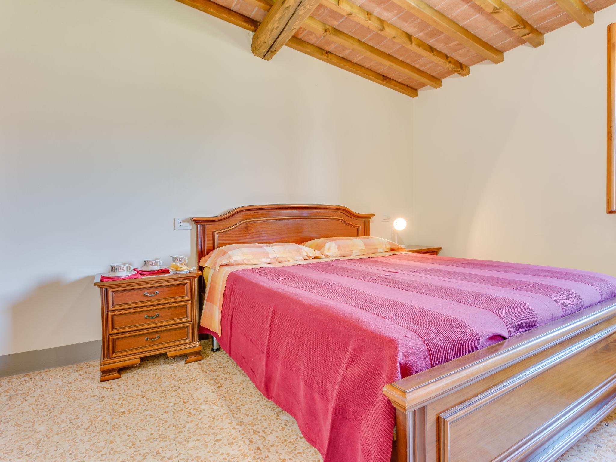Photo 45 - 9 bedroom House in Lamporecchio with private pool and garden